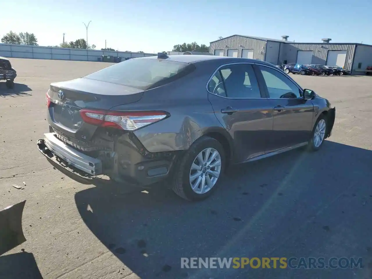 4 Photograph of a damaged car 4T1C11AK1LU977611 TOYOTA CAMRY 2020