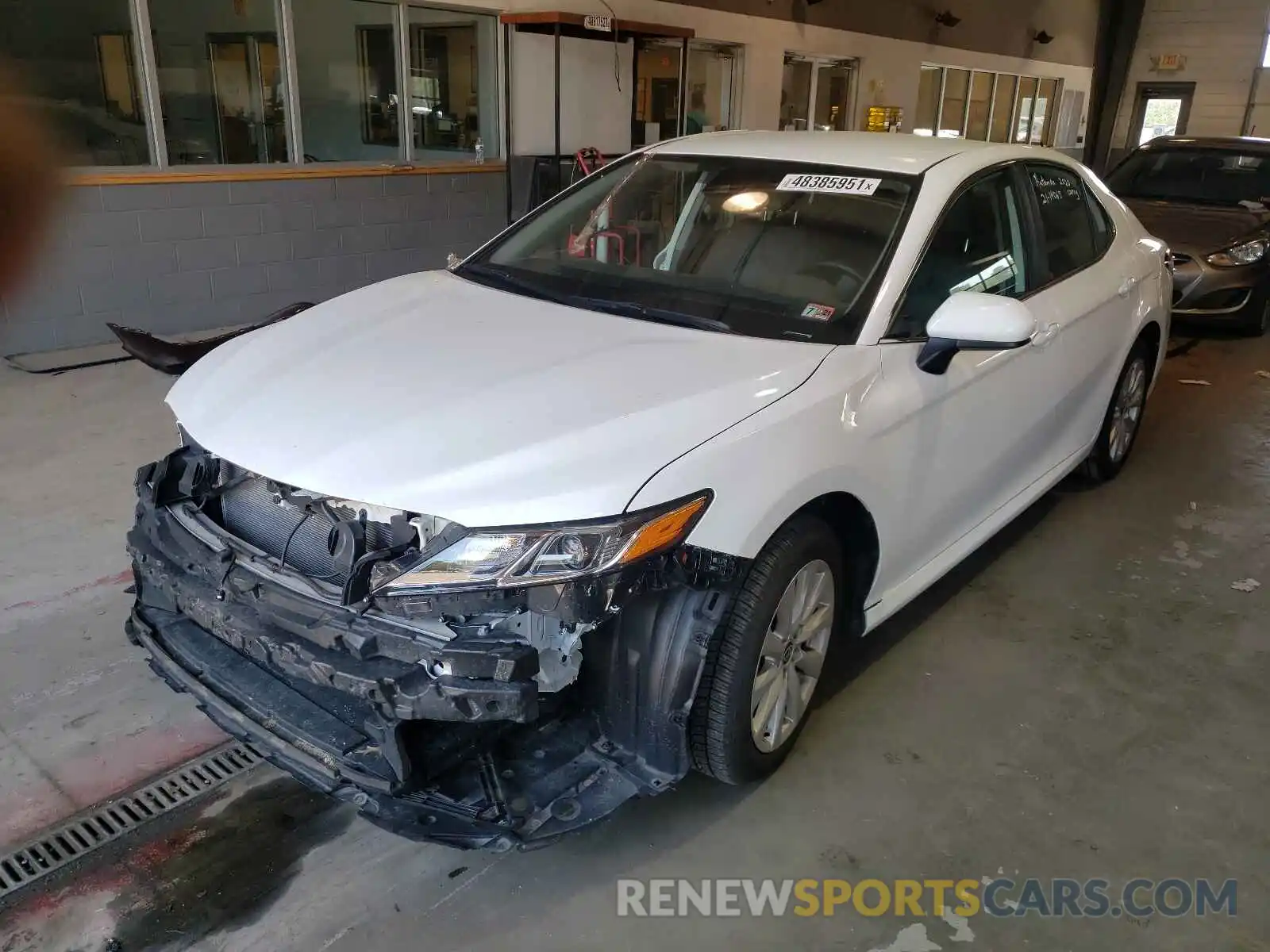 2 Photograph of a damaged car 4T1C11AK1LU978712 TOYOTA CAMRY 2020