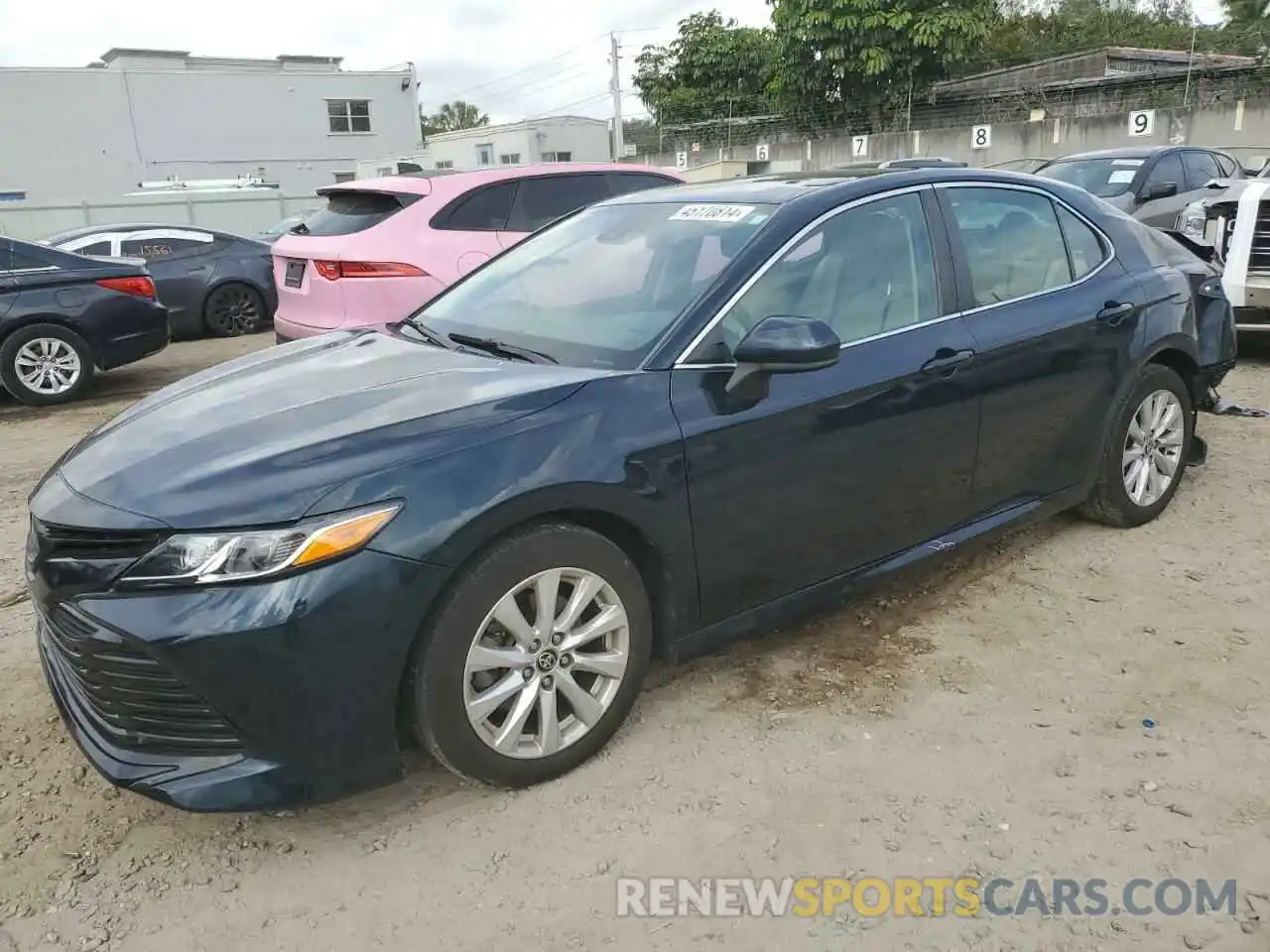 1 Photograph of a damaged car 4T1C11AK1LU983232 TOYOTA CAMRY 2020