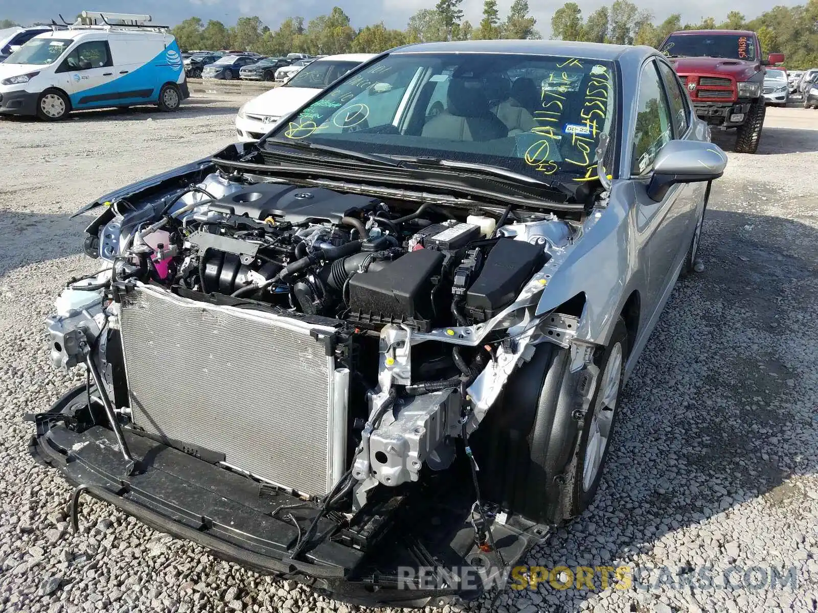 2 Photograph of a damaged car 4T1C11AK1LU984848 TOYOTA CAMRY 2020