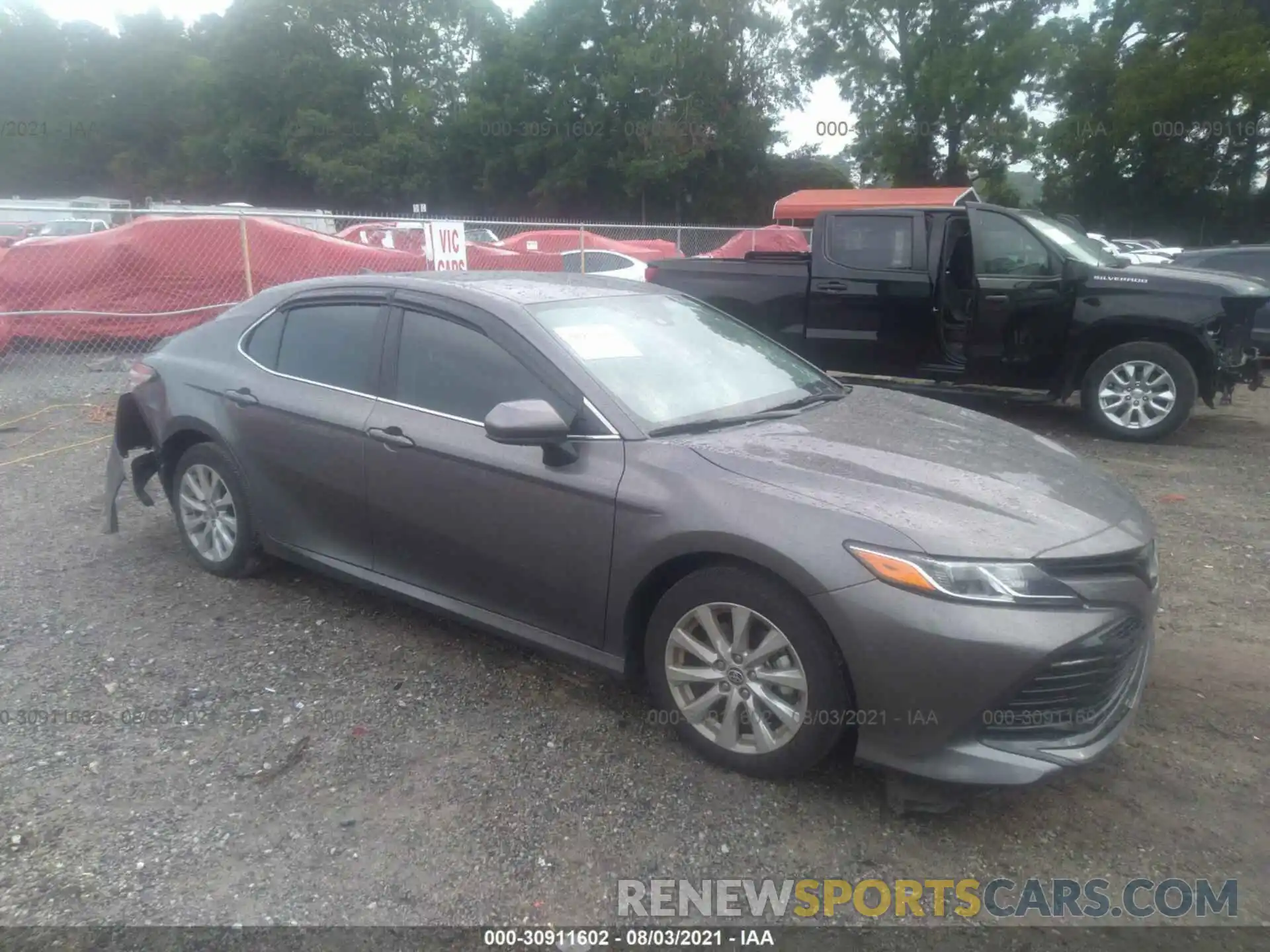 1 Photograph of a damaged car 4T1C11AK1LU985899 TOYOTA CAMRY 2020