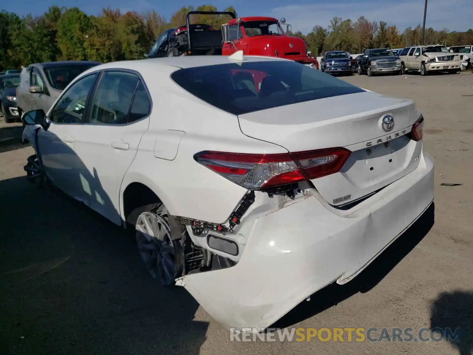 3 Photograph of a damaged car 4T1C11AK1LU991864 TOYOTA CAMRY 2020