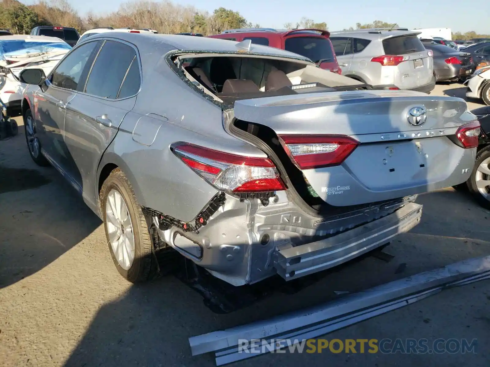 3 Photograph of a damaged car 4T1C11AK1LU995140 TOYOTA CAMRY 2020