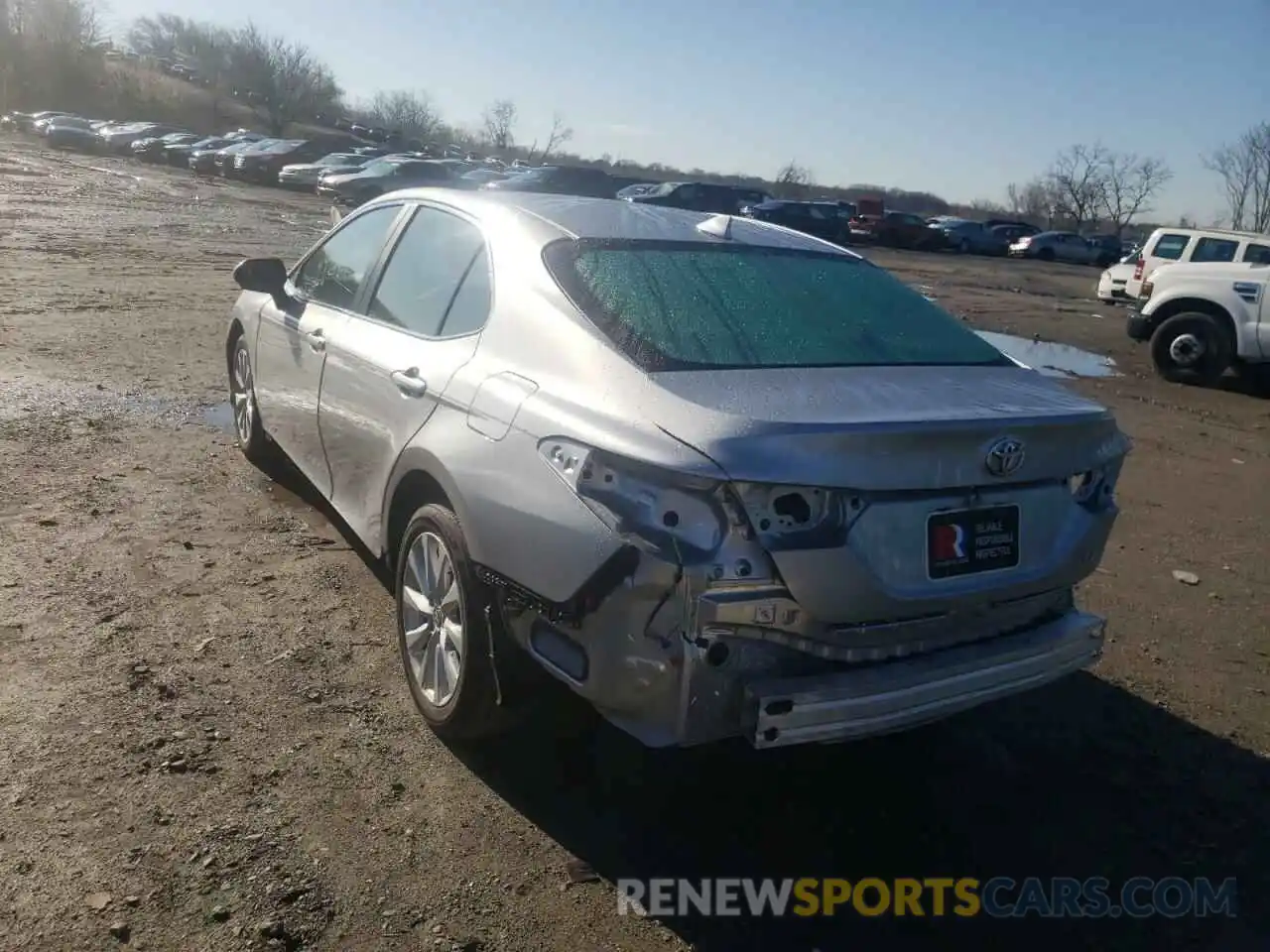 3 Photograph of a damaged car 4T1C11AK1LU997485 TOYOTA CAMRY 2020