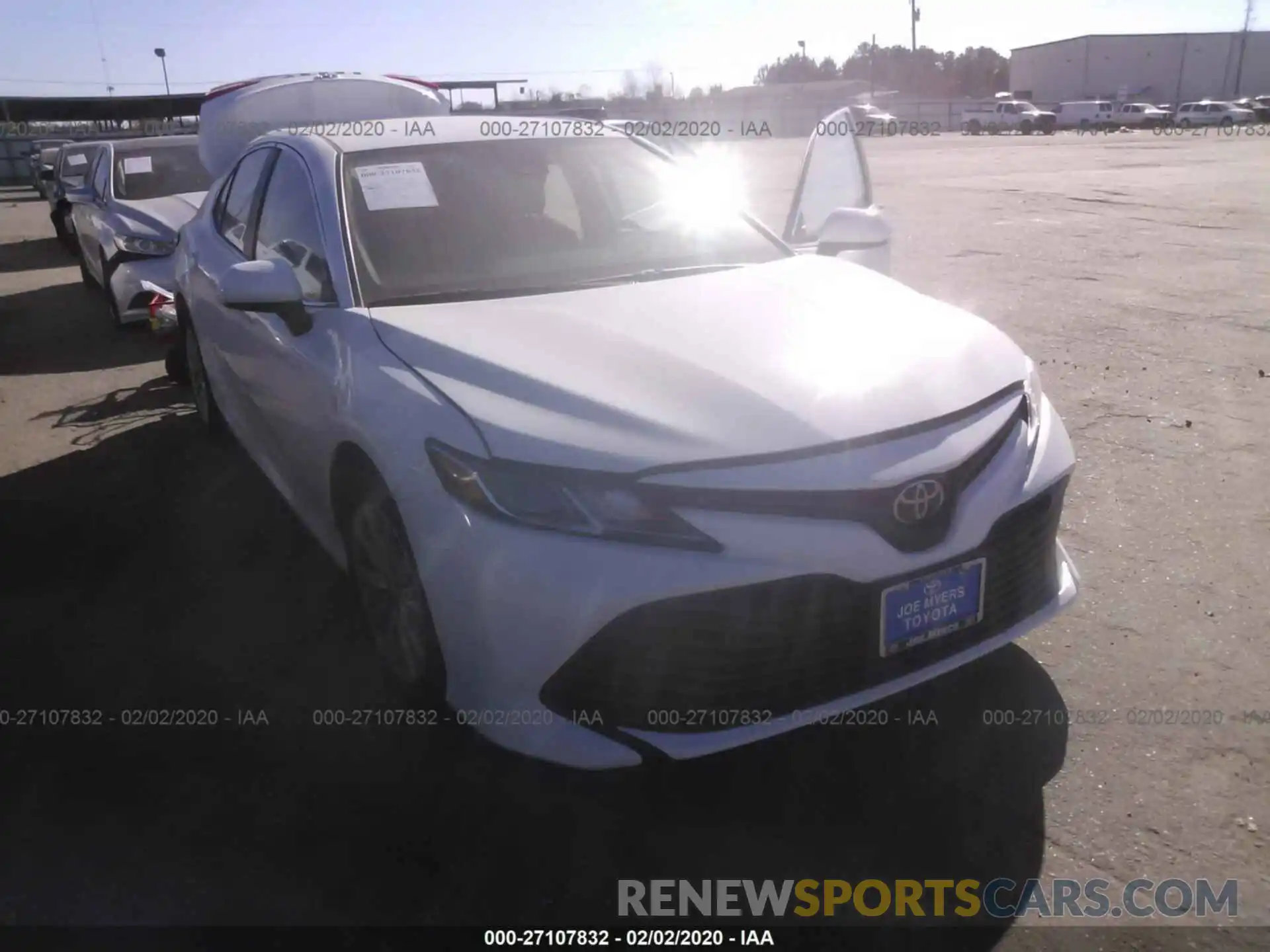 1 Photograph of a damaged car 4T1C11AK2LU324768 TOYOTA CAMRY 2020