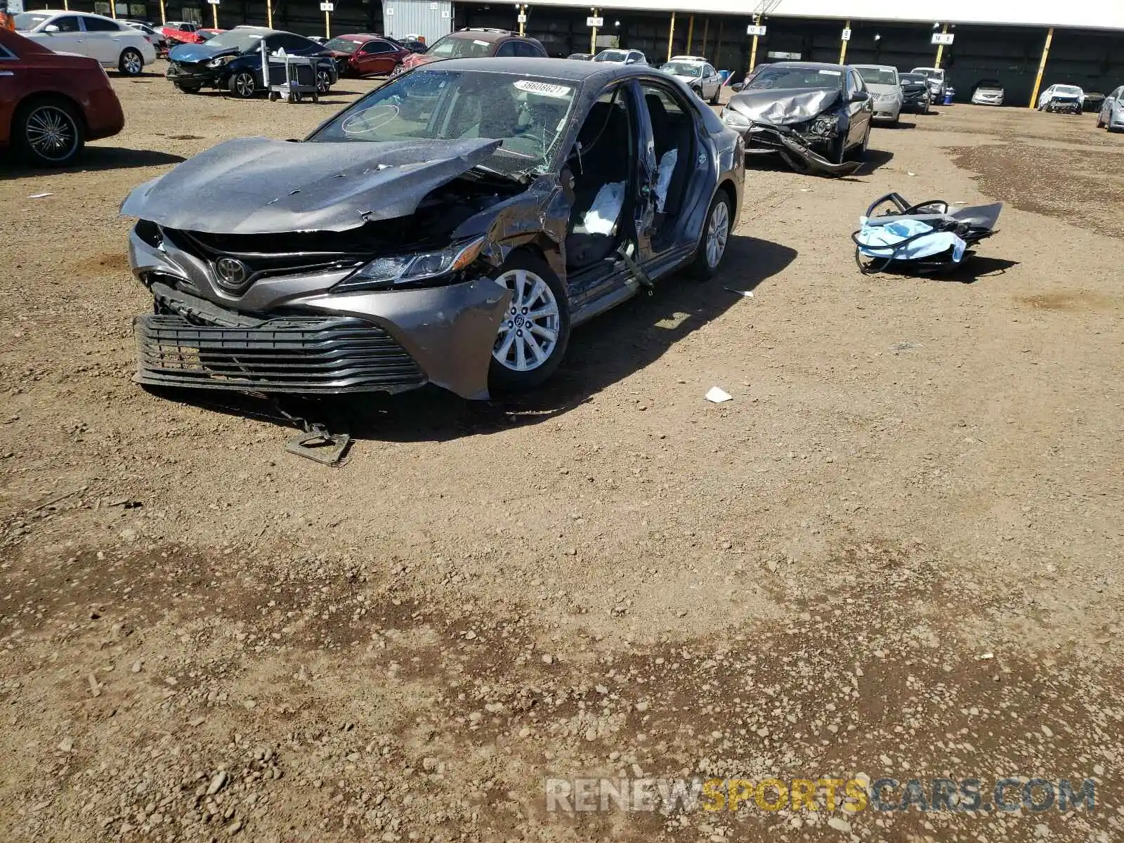 9 Photograph of a damaged car 4T1C11AK2LU327475 TOYOTA CAMRY 2020
