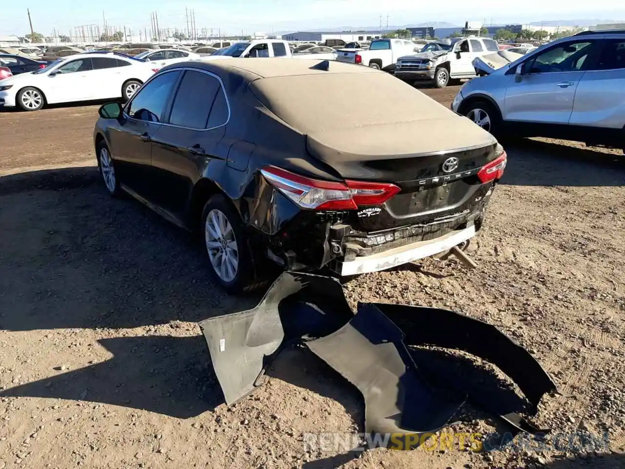 3 Photograph of a damaged car 4T1C11AK2LU327508 TOYOTA CAMRY 2020