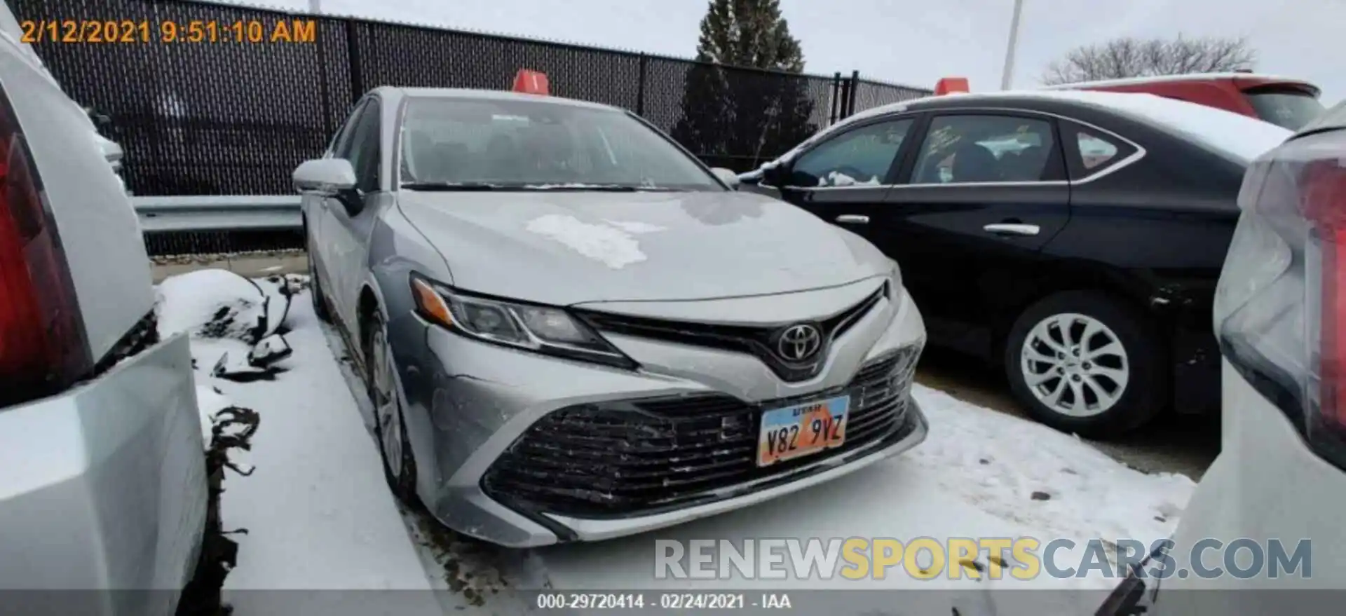 15 Photograph of a damaged car 4T1C11AK2LU330277 TOYOTA CAMRY 2020