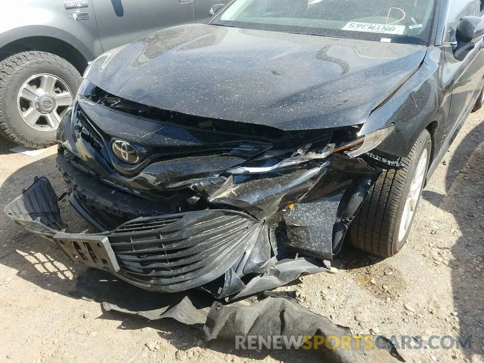 9 Photograph of a damaged car 4T1C11AK2LU330408 TOYOTA CAMRY 2020