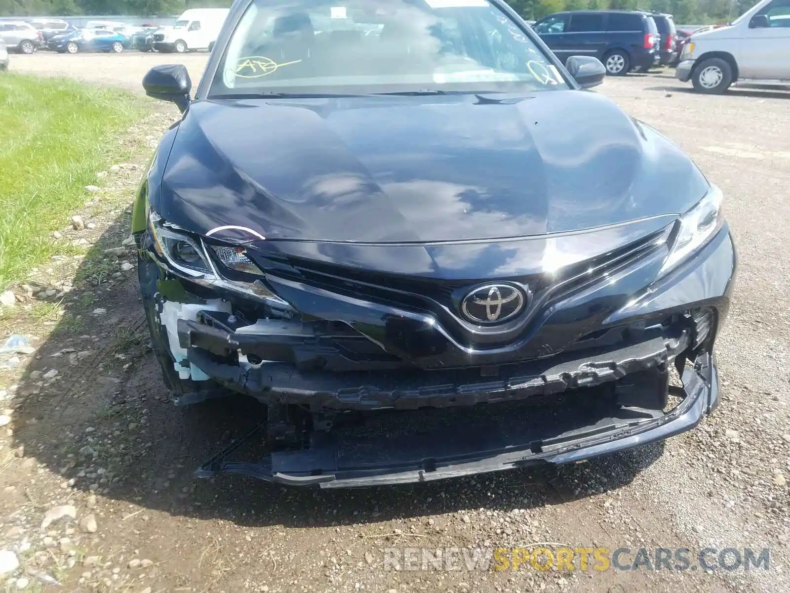 9 Photograph of a damaged car 4T1C11AK2LU336161 TOYOTA CAMRY 2020