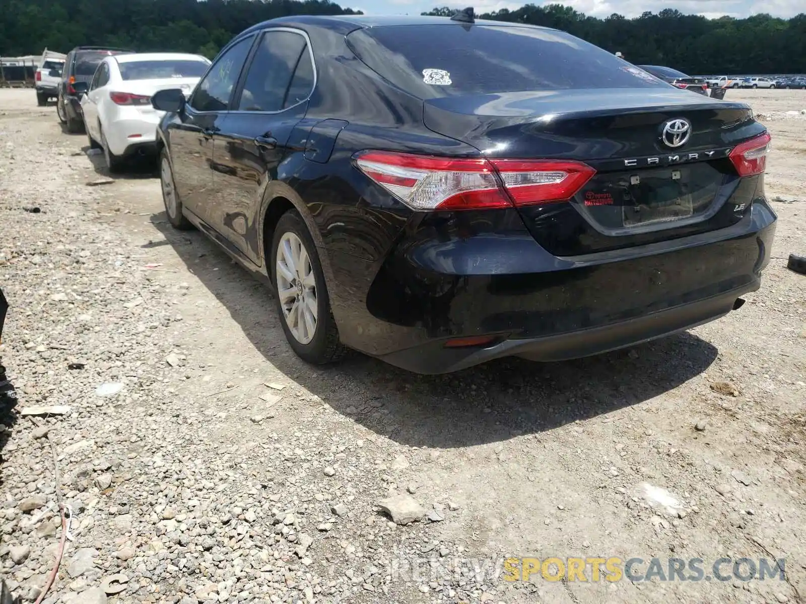 3 Photograph of a damaged car 4T1C11AK2LU337813 TOYOTA CAMRY 2020