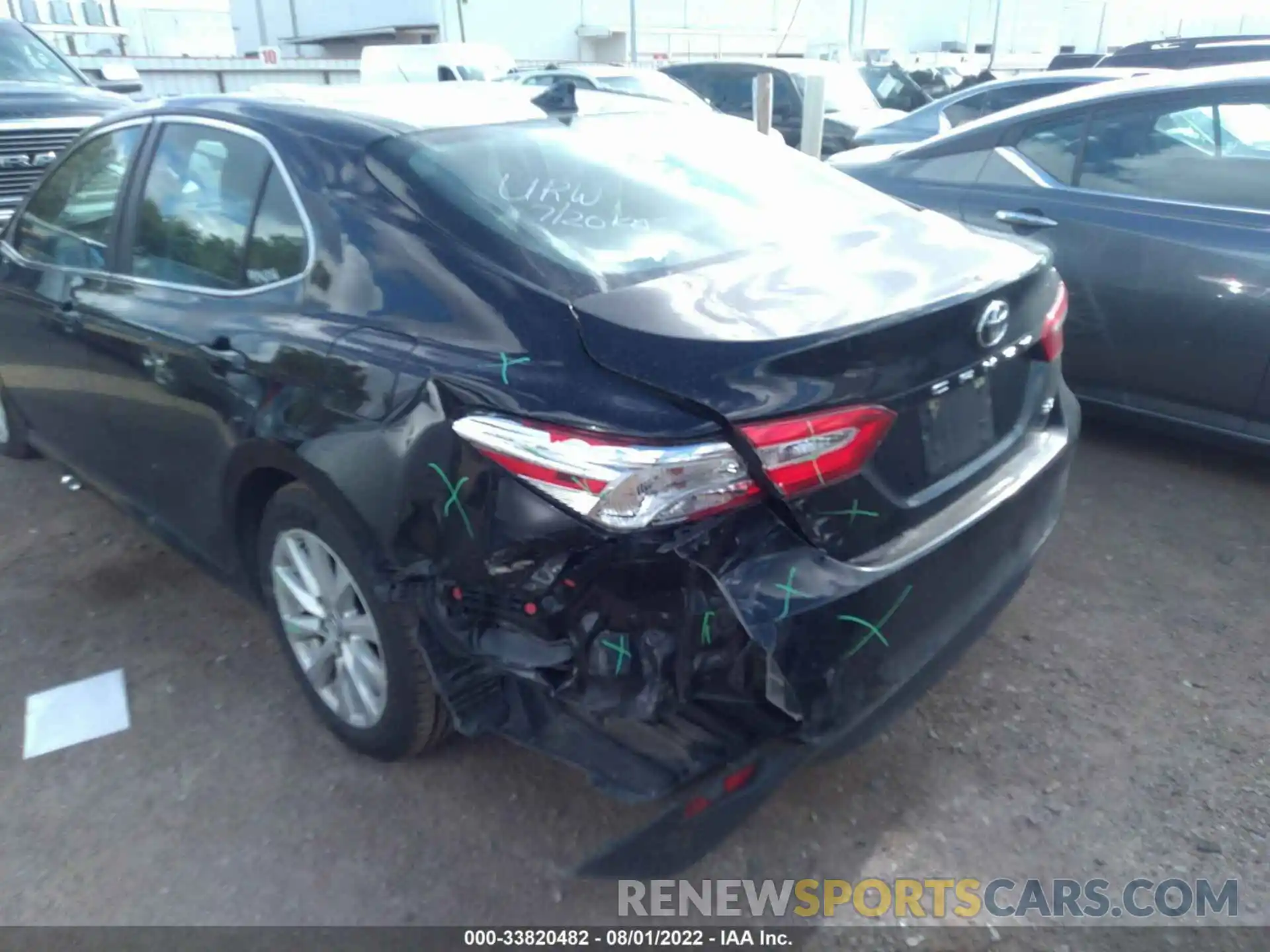 6 Photograph of a damaged car 4T1C11AK2LU342431 TOYOTA CAMRY 2020