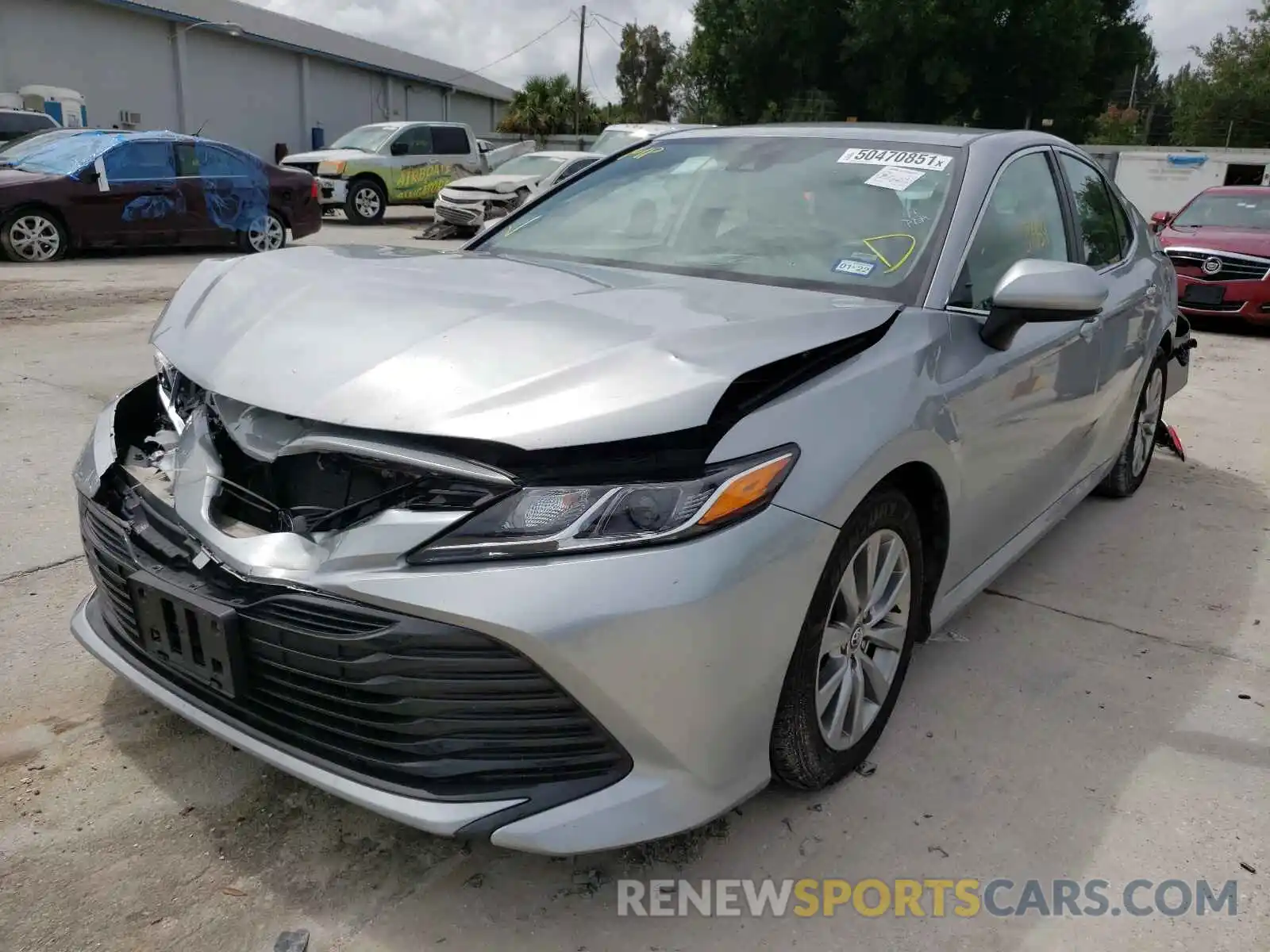 2 Photograph of a damaged car 4T1C11AK2LU343093 TOYOTA CAMRY 2020