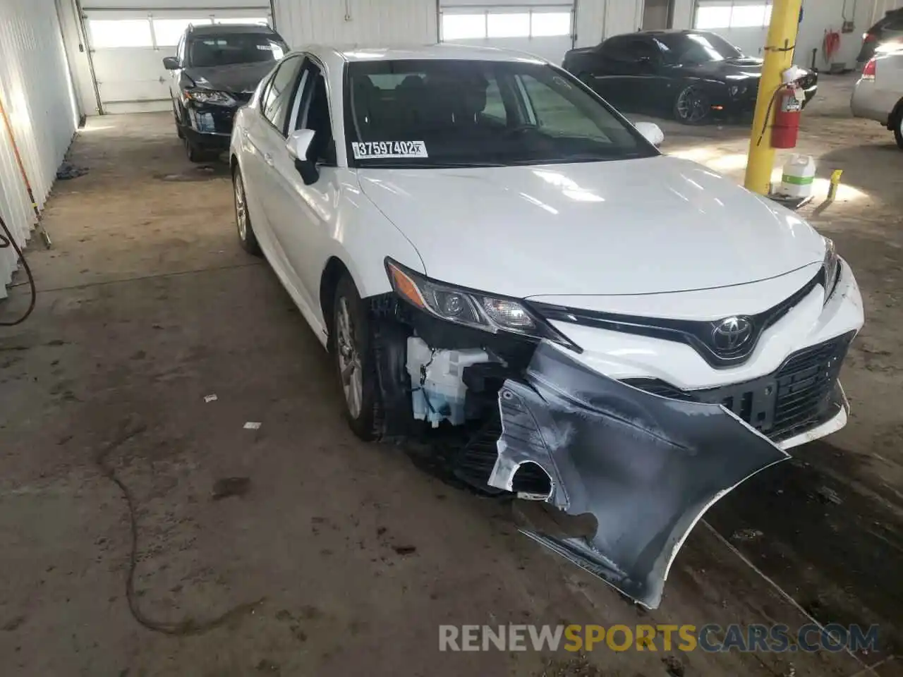 1 Photograph of a damaged car 4T1C11AK2LU346236 TOYOTA CAMRY 2020