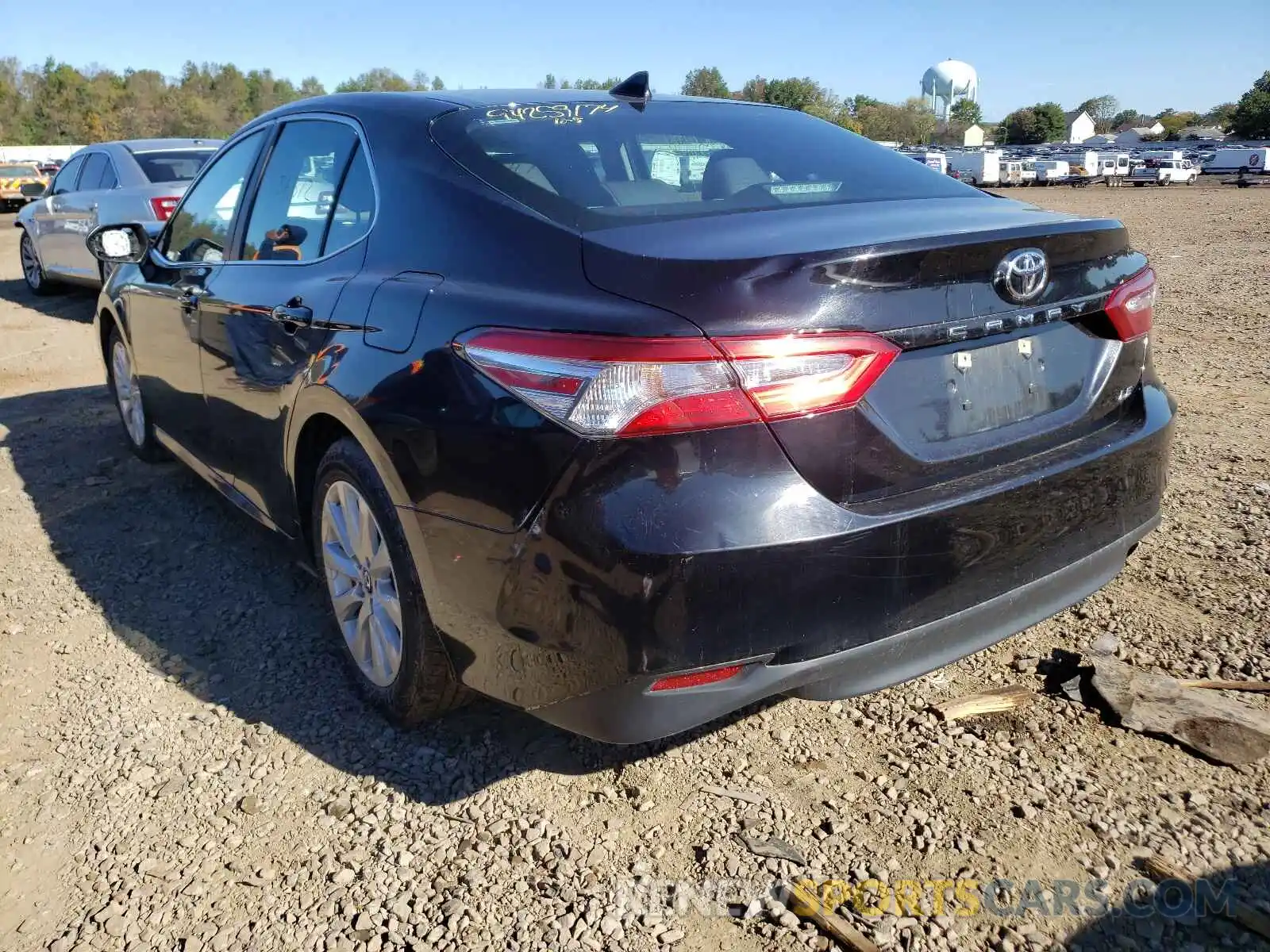 3 Photograph of a damaged car 4T1C11AK2LU346883 TOYOTA CAMRY 2020