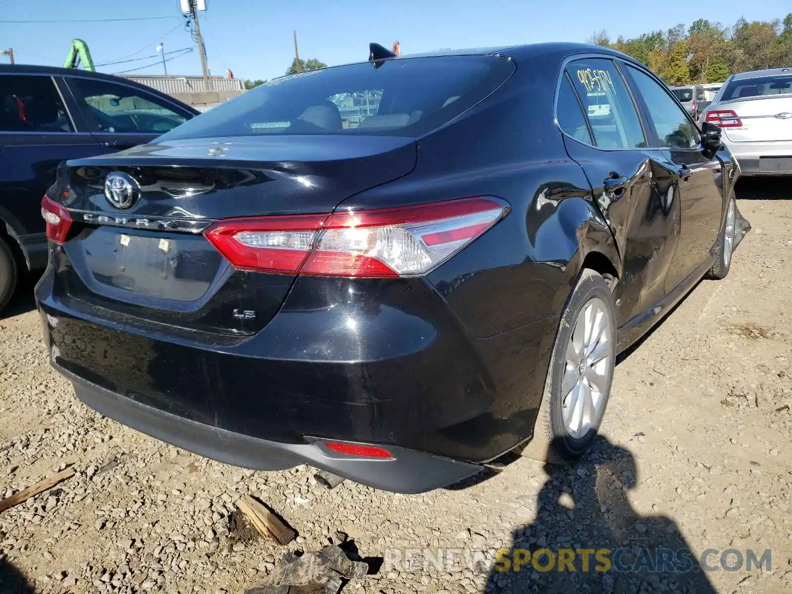 4 Photograph of a damaged car 4T1C11AK2LU346883 TOYOTA CAMRY 2020