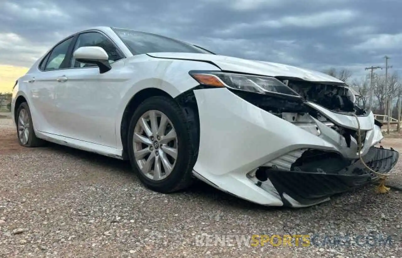 1 Photograph of a damaged car 4T1C11AK2LU347161 TOYOTA CAMRY 2020