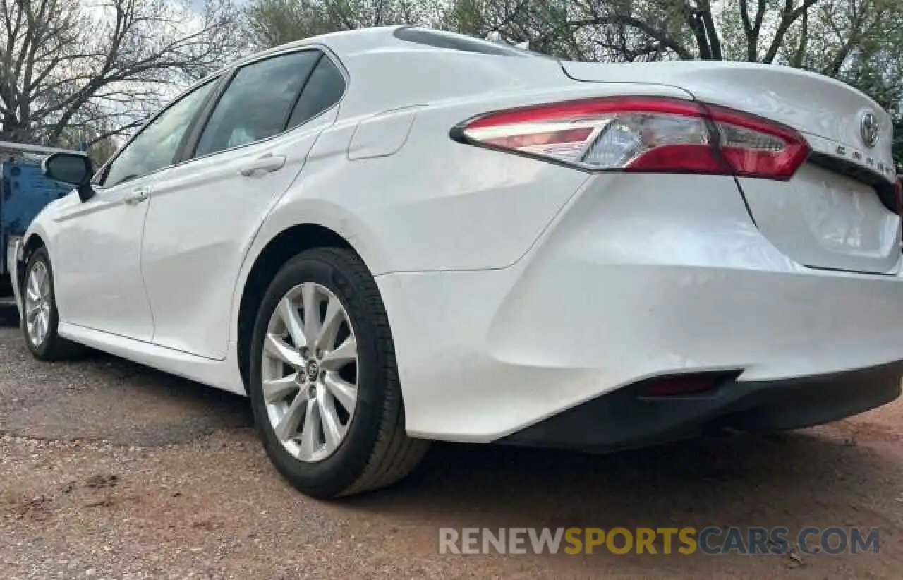 3 Photograph of a damaged car 4T1C11AK2LU347161 TOYOTA CAMRY 2020