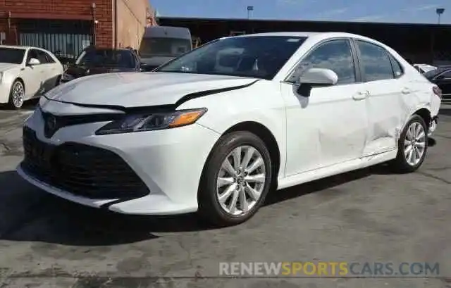 2 Photograph of a damaged car 4T1C11AK2LU347418 TOYOTA CAMRY 2020