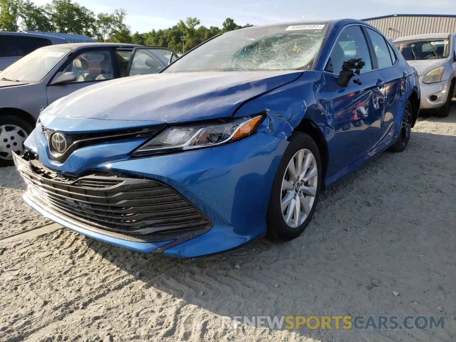 2 Photograph of a damaged car 4T1C11AK2LU348942 TOYOTA CAMRY 2020