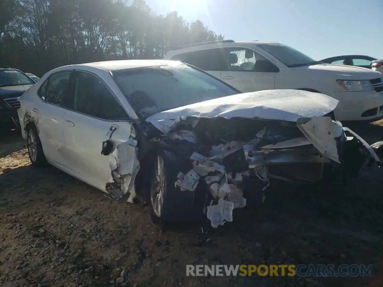 1 Photograph of a damaged car 4T1C11AK2LU359942 TOYOTA CAMRY 2020