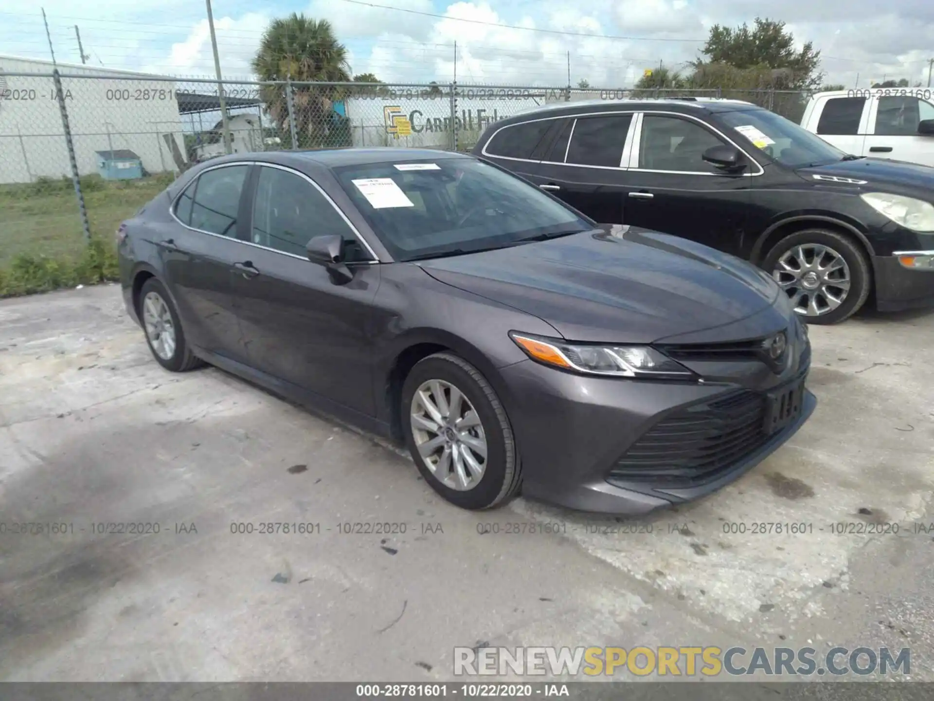 1 Photograph of a damaged car 4T1C11AK2LU360332 TOYOTA CAMRY 2020