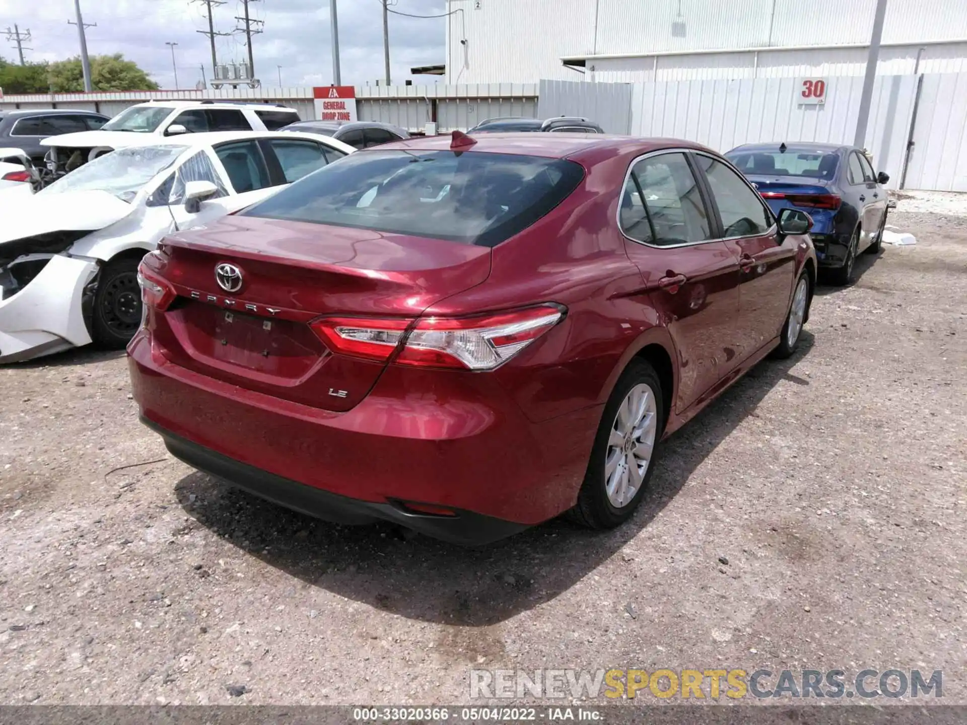 4 Photograph of a damaged car 4T1C11AK2LU360797 TOYOTA CAMRY 2020