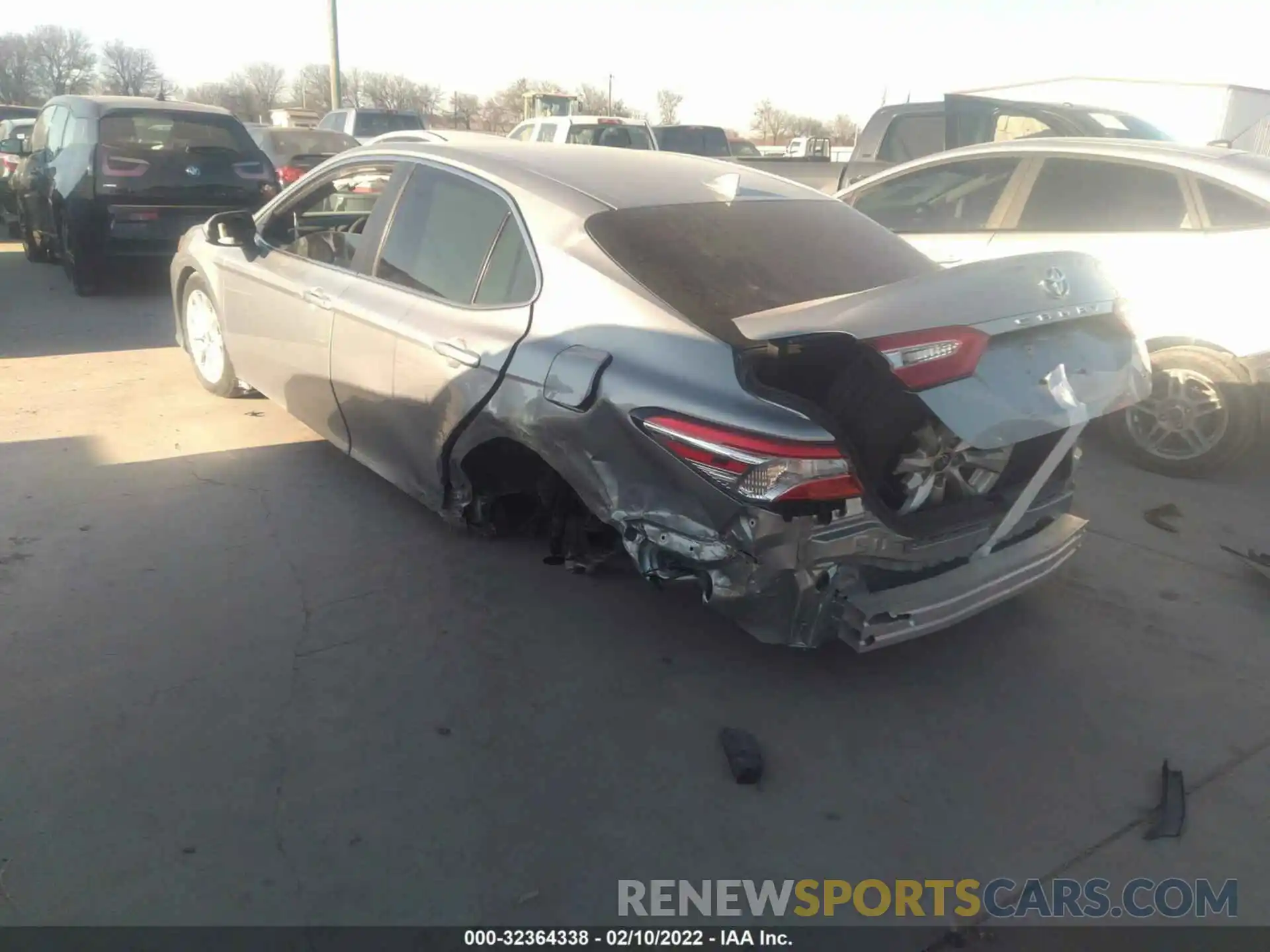 3 Photograph of a damaged car 4T1C11AK2LU363201 TOYOTA CAMRY 2020