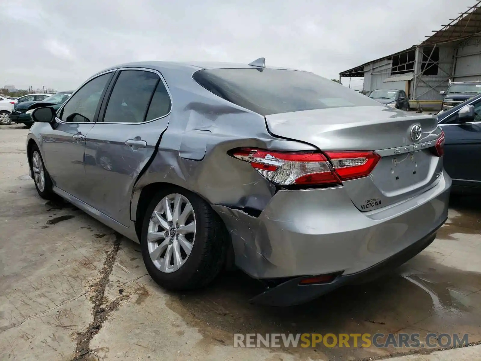 3 Photograph of a damaged car 4T1C11AK2LU364199 TOYOTA CAMRY 2020