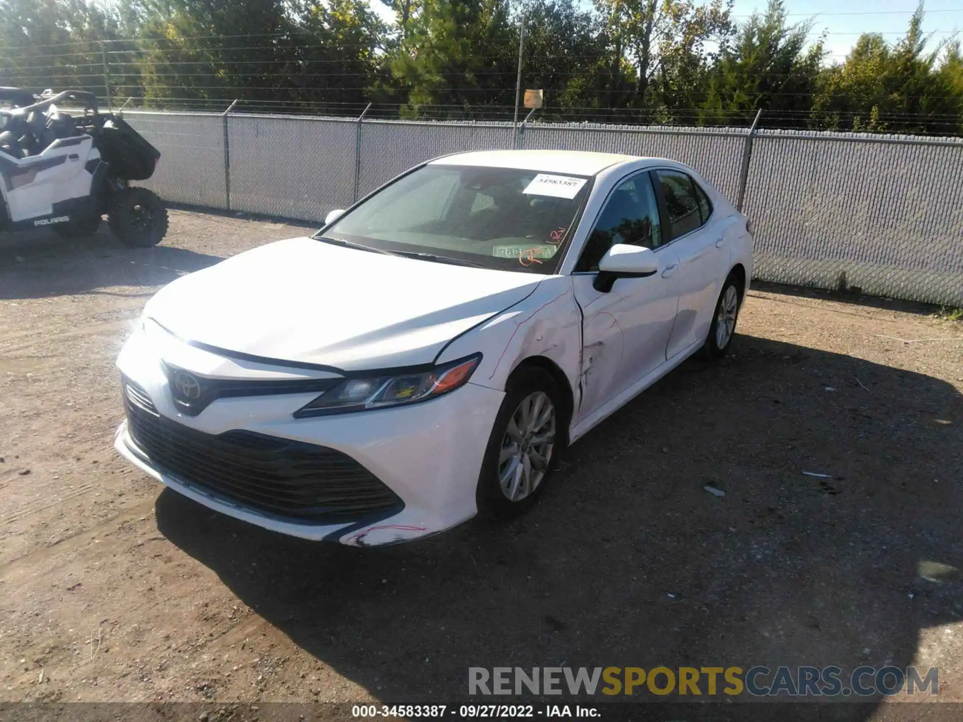 2 Photograph of a damaged car 4T1C11AK2LU364378 TOYOTA CAMRY 2020