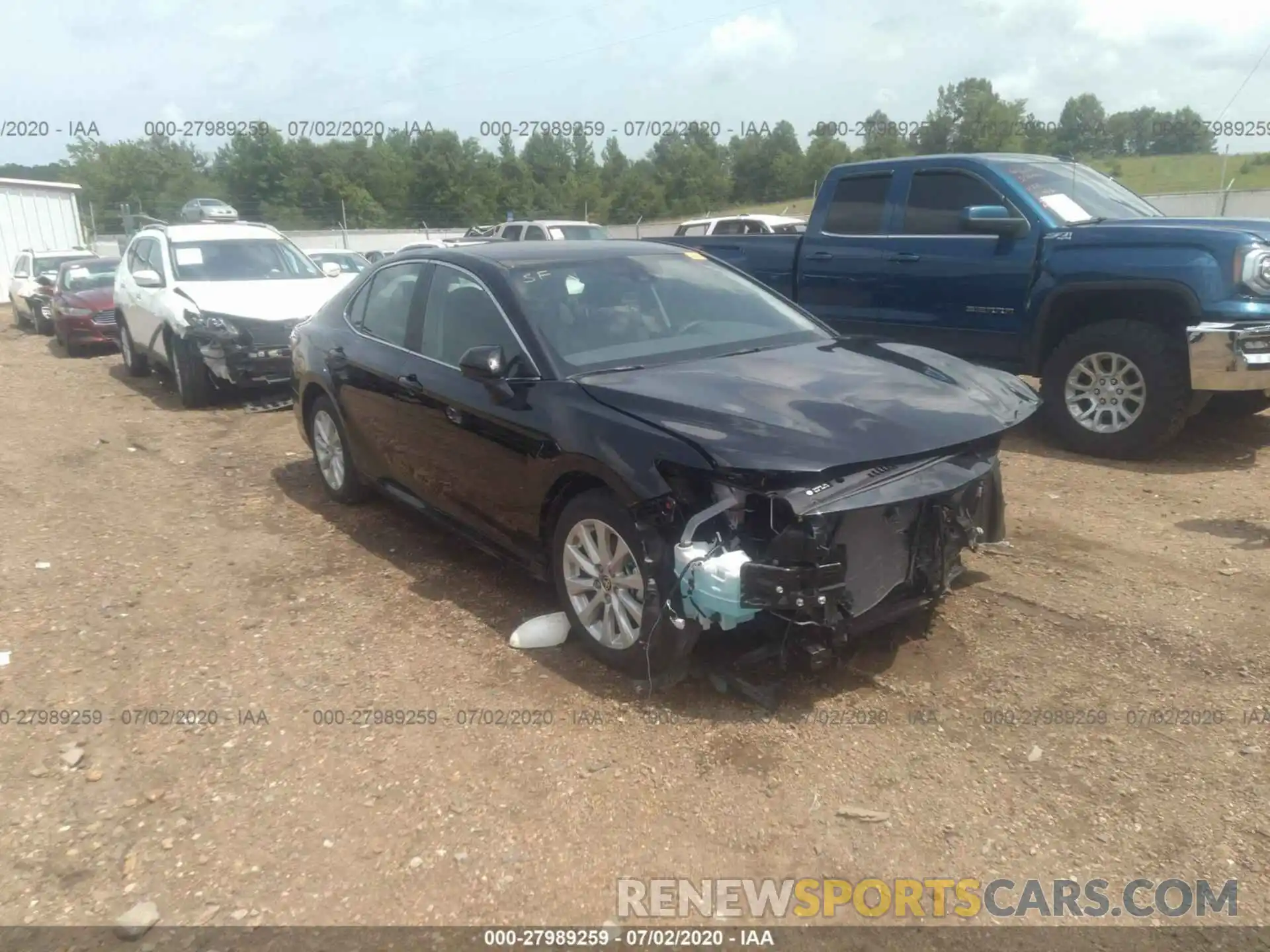 1 Photograph of a damaged car 4T1C11AK2LU366700 TOYOTA CAMRY 2020