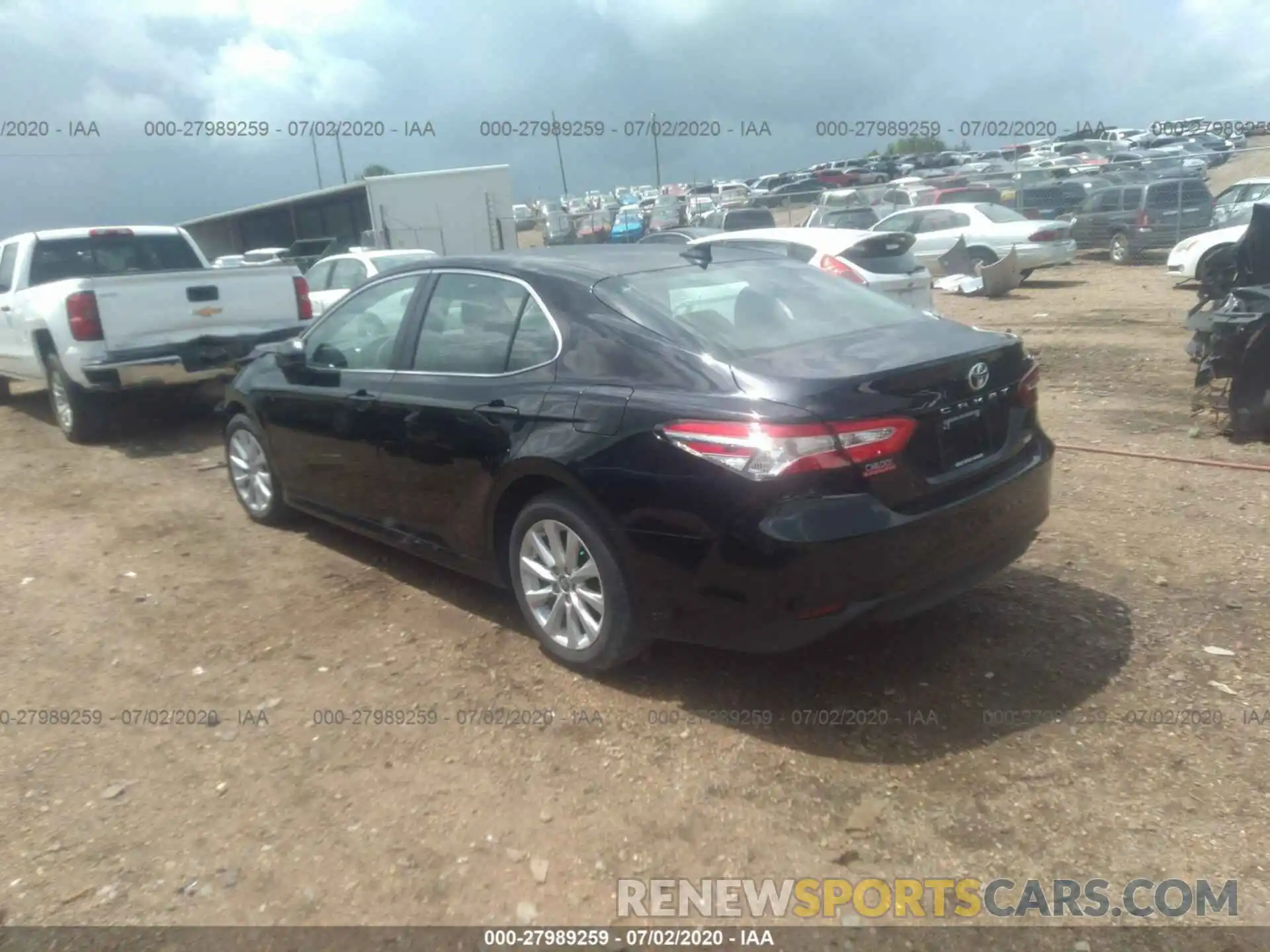 3 Photograph of a damaged car 4T1C11AK2LU366700 TOYOTA CAMRY 2020