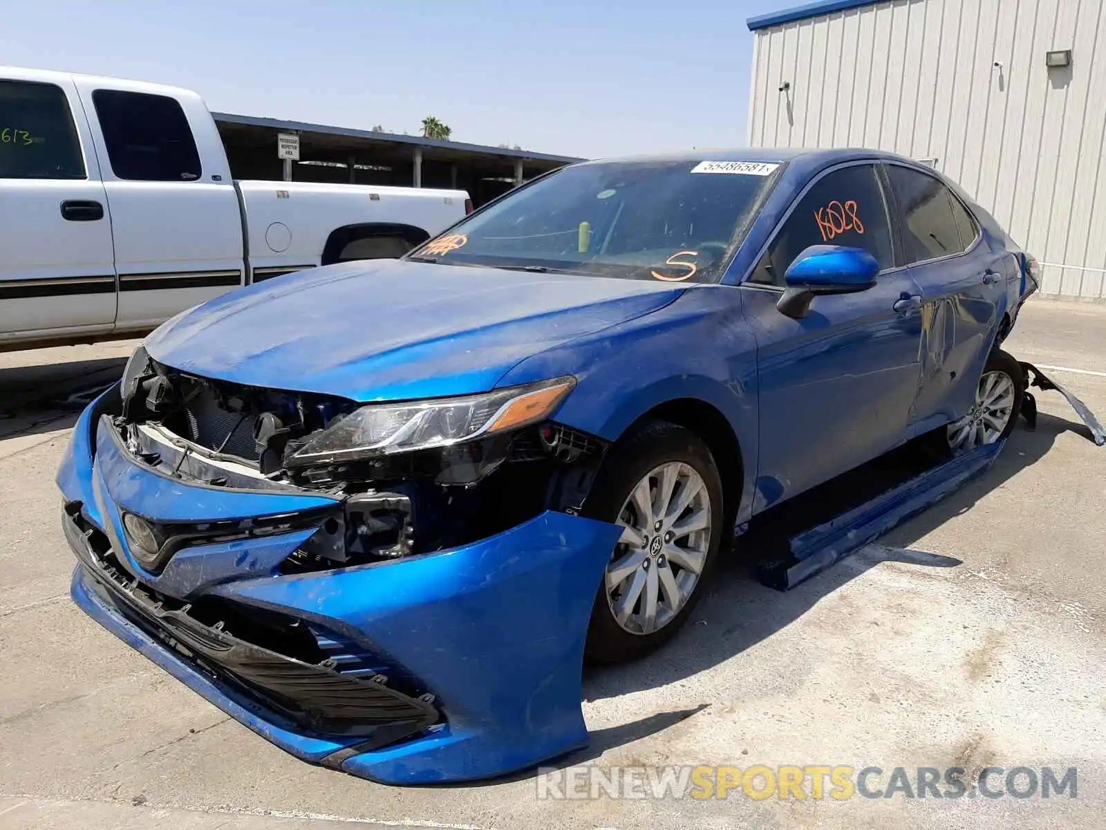 2 Photograph of a damaged car 4T1C11AK2LU374621 TOYOTA CAMRY 2020