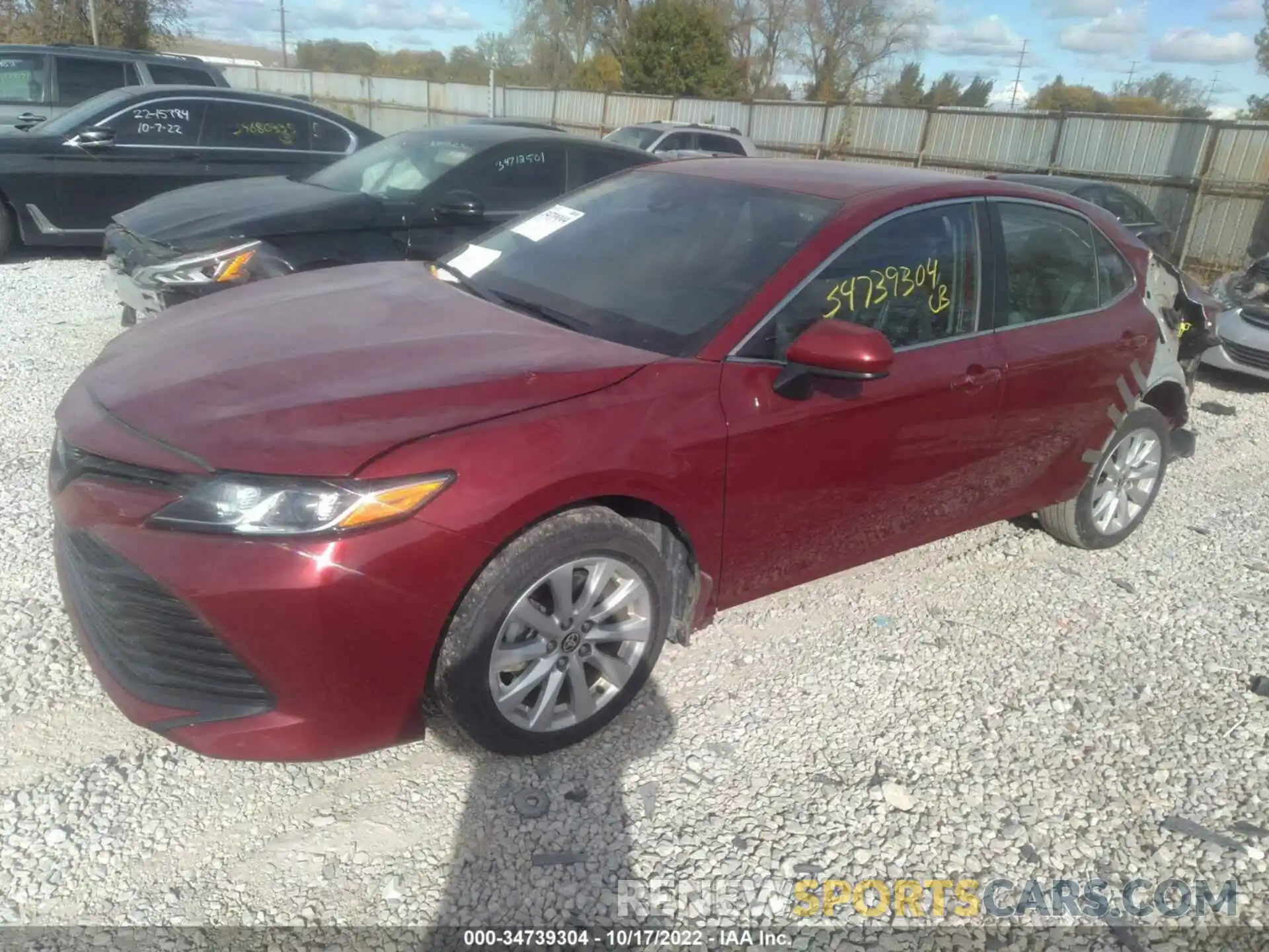 2 Photograph of a damaged car 4T1C11AK2LU380872 TOYOTA CAMRY 2020