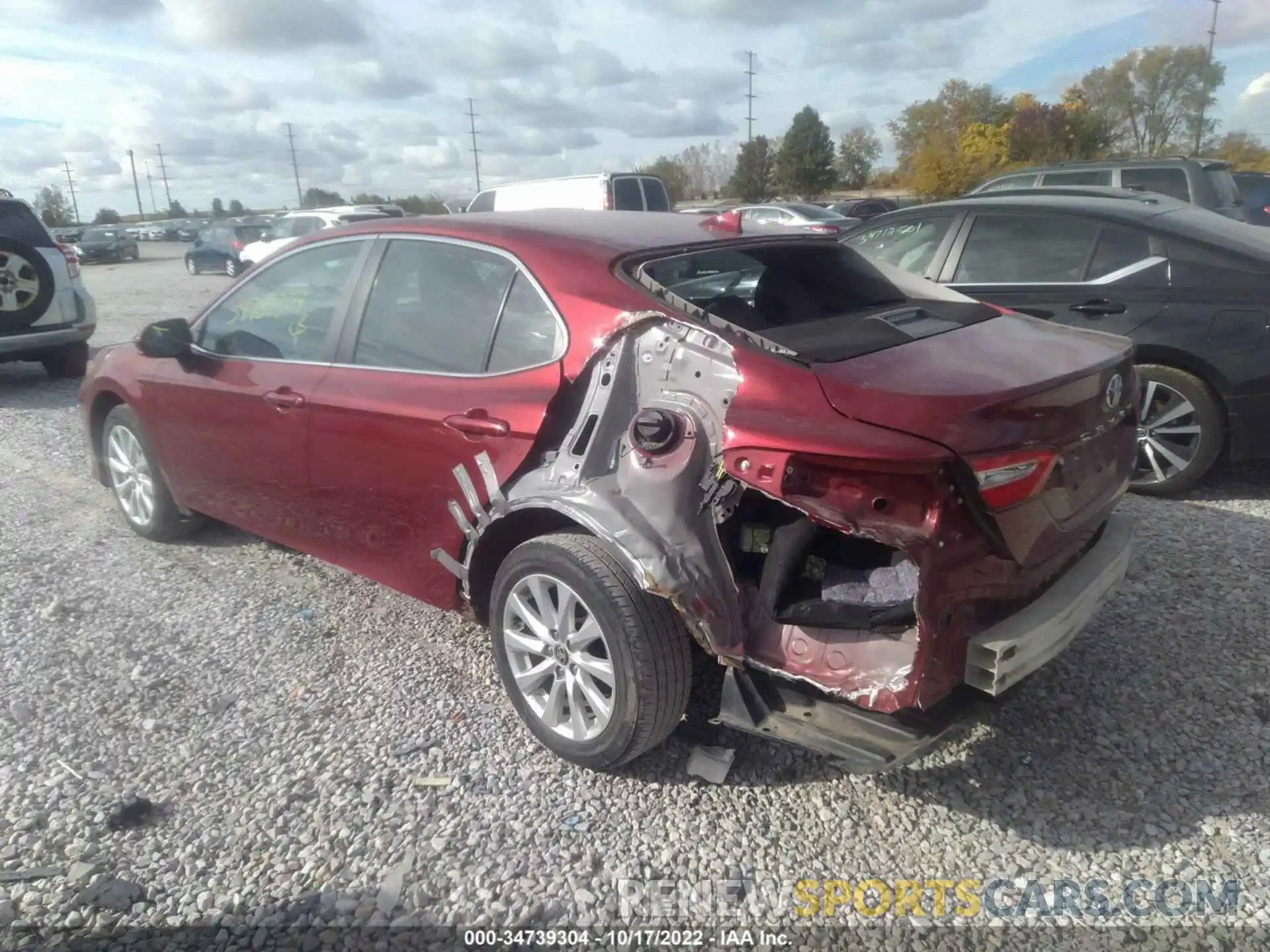 3 Photograph of a damaged car 4T1C11AK2LU380872 TOYOTA CAMRY 2020