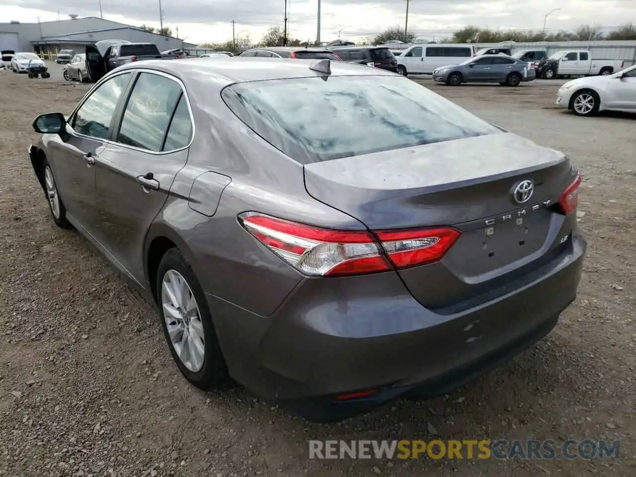 3 Photograph of a damaged car 4T1C11AK2LU386168 TOYOTA CAMRY 2020