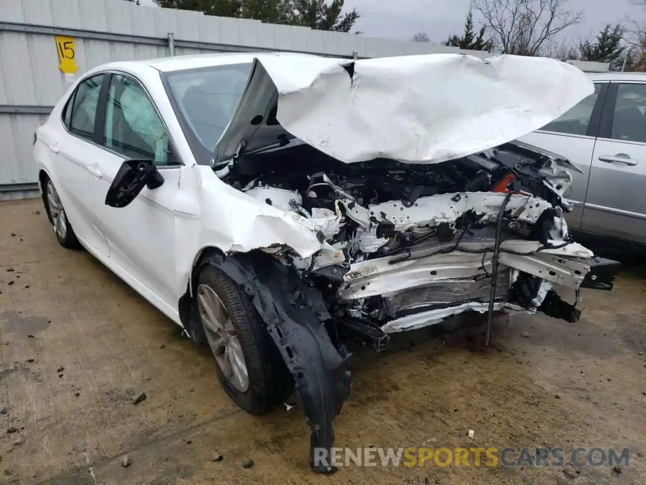 1 Photograph of a damaged car 4T1C11AK2LU393735 TOYOTA CAMRY 2020