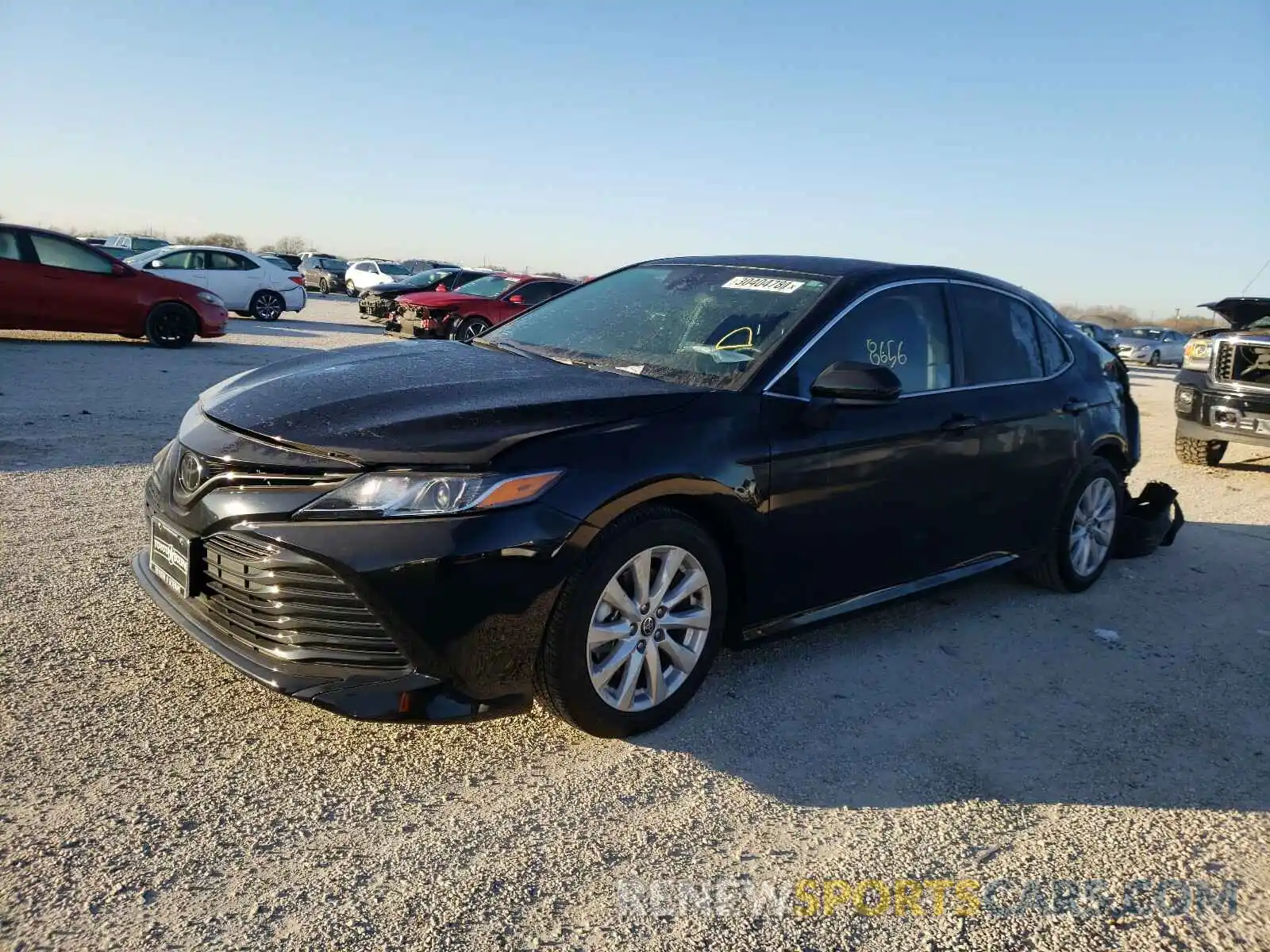 2 Photograph of a damaged car 4T1C11AK2LU510228 TOYOTA CAMRY 2020