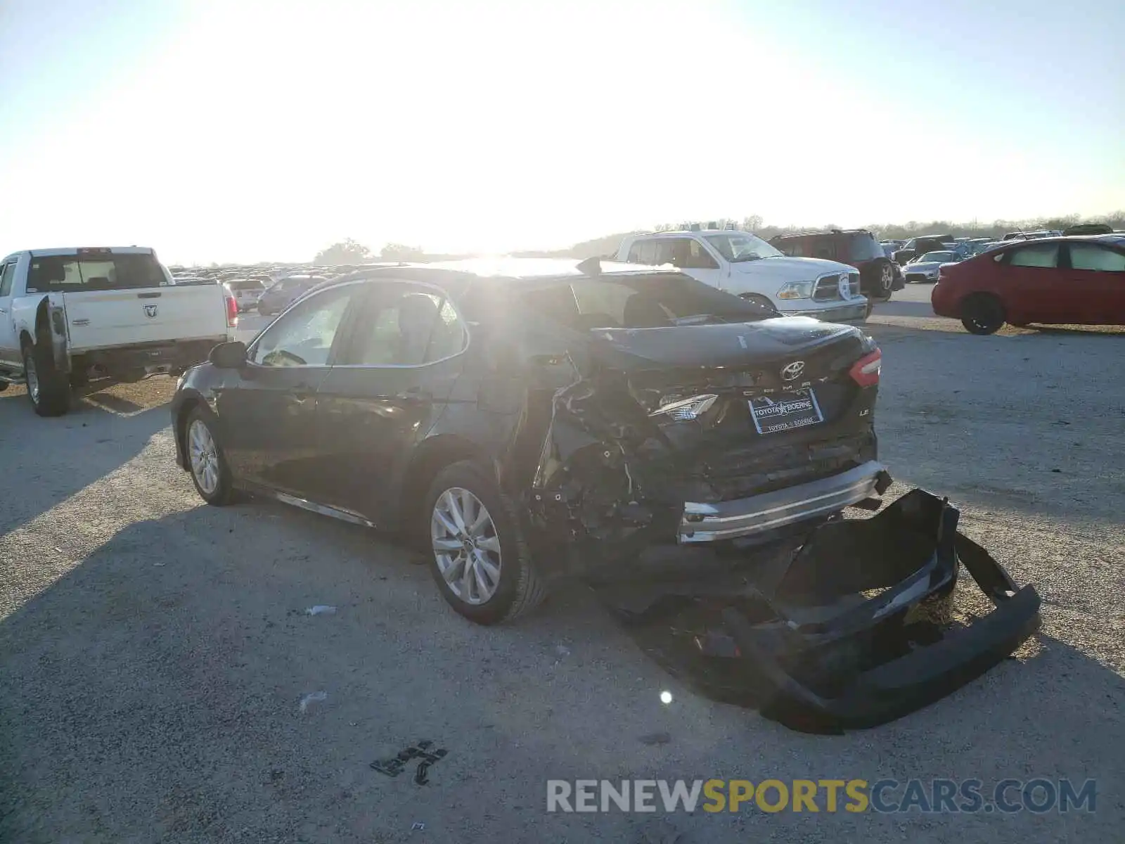 3 Photograph of a damaged car 4T1C11AK2LU510228 TOYOTA CAMRY 2020