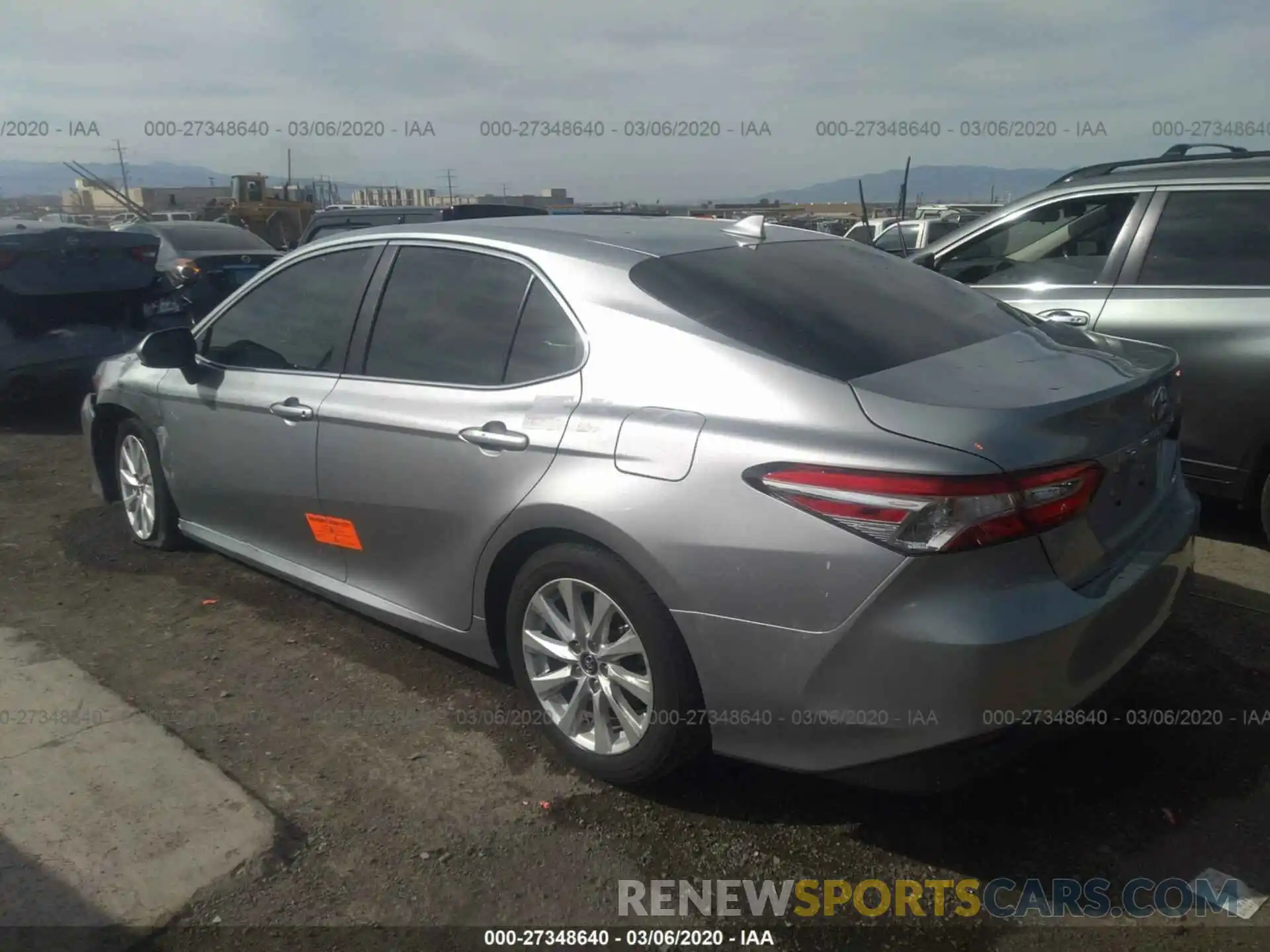 3 Photograph of a damaged car 4T1C11AK2LU860605 TOYOTA CAMRY 2020