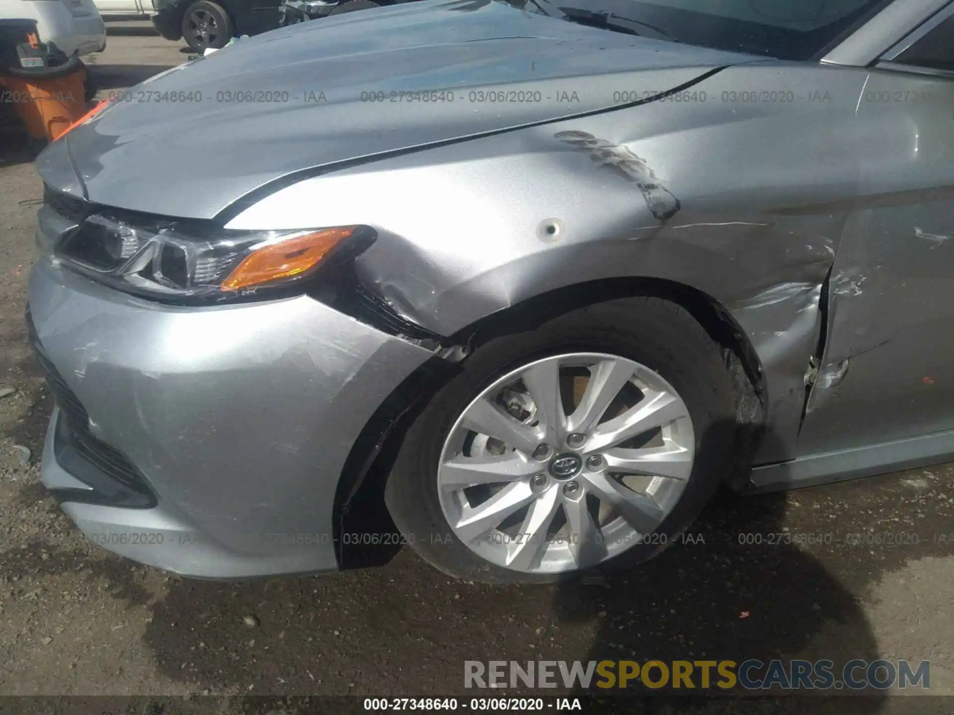 6 Photograph of a damaged car 4T1C11AK2LU860605 TOYOTA CAMRY 2020