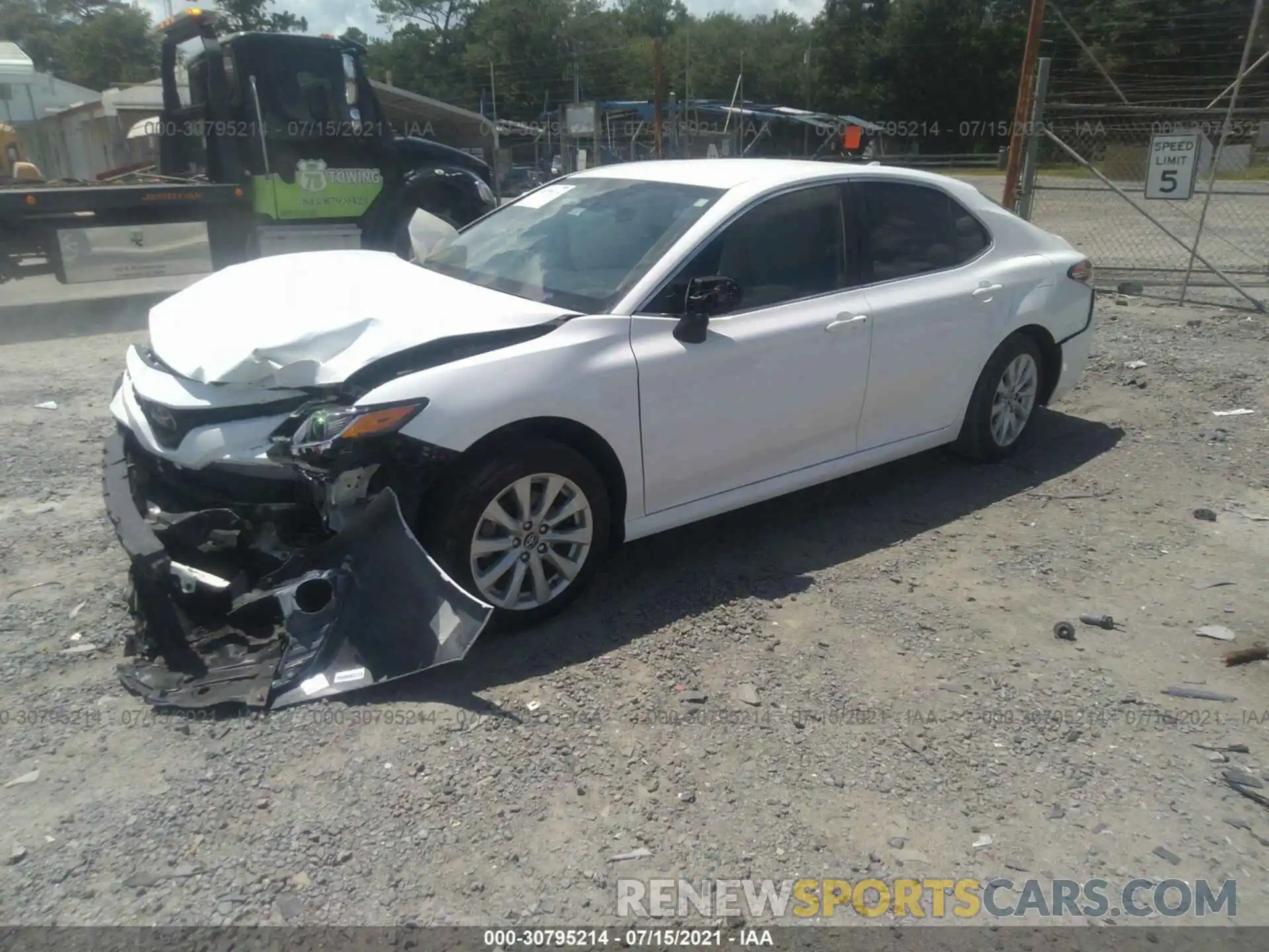 2 Photograph of a damaged car 4T1C11AK2LU861477 TOYOTA CAMRY 2020