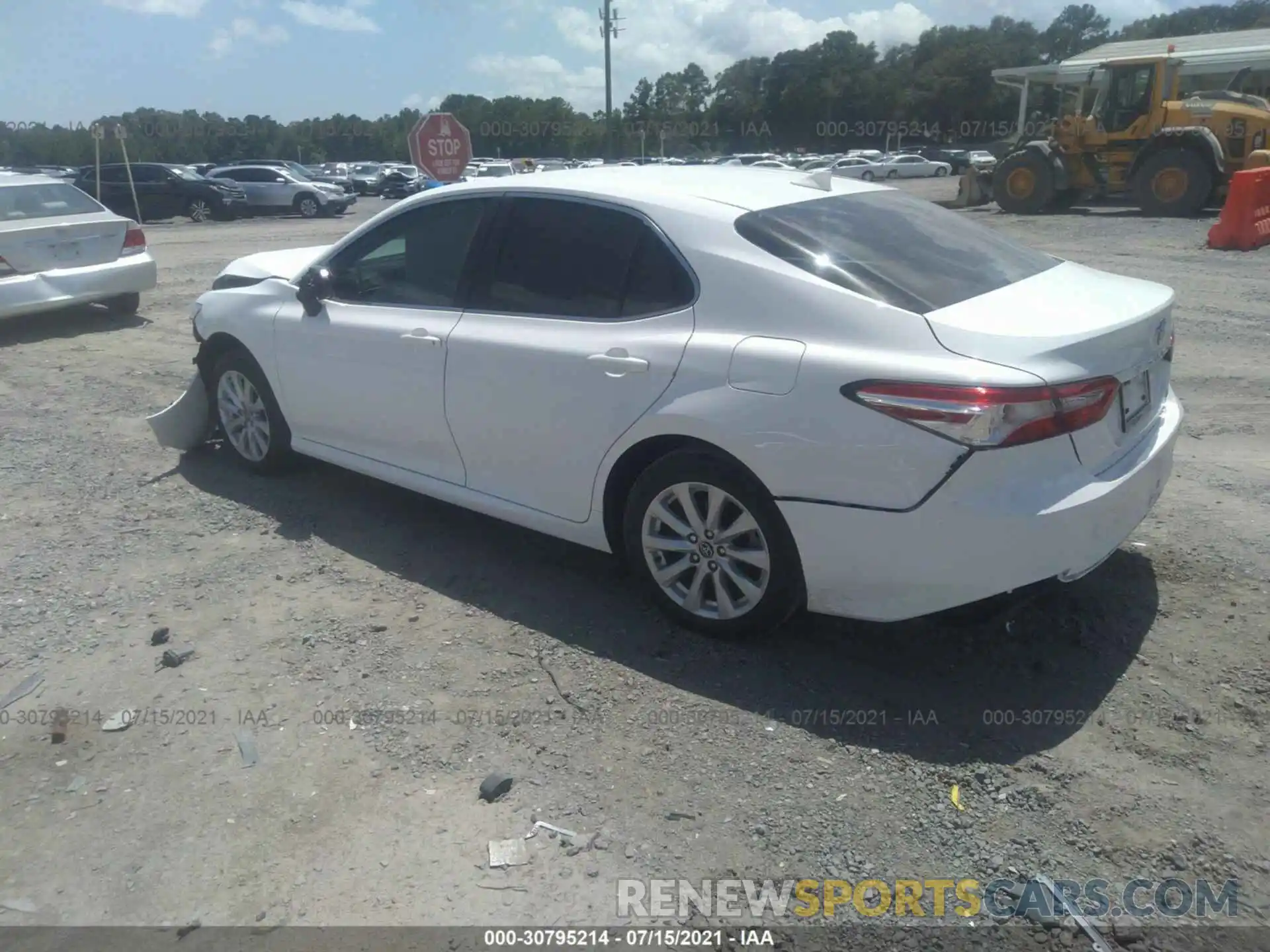 3 Photograph of a damaged car 4T1C11AK2LU861477 TOYOTA CAMRY 2020