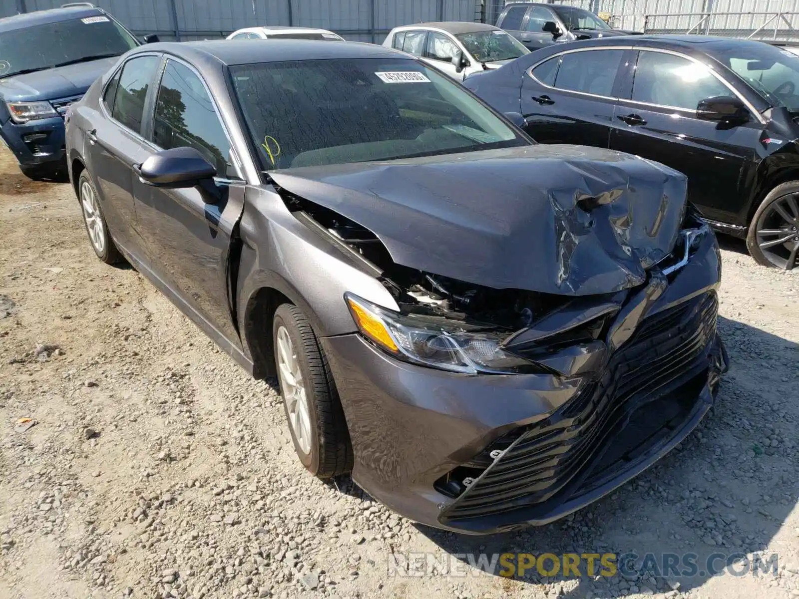 1 Photograph of a damaged car 4T1C11AK2LU862614 TOYOTA CAMRY 2020