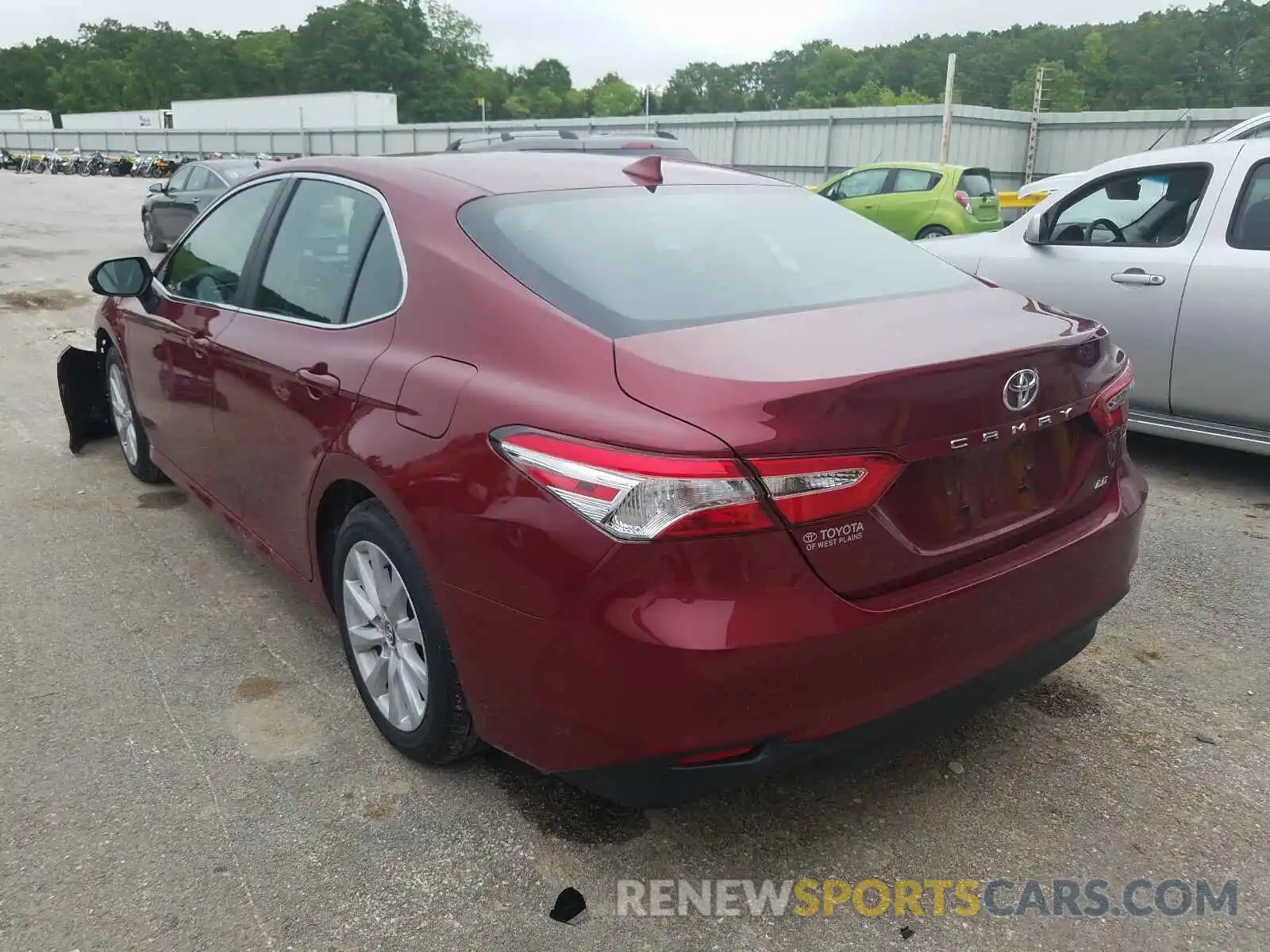 3 Photograph of a damaged car 4T1C11AK2LU863181 TOYOTA CAMRY 2020