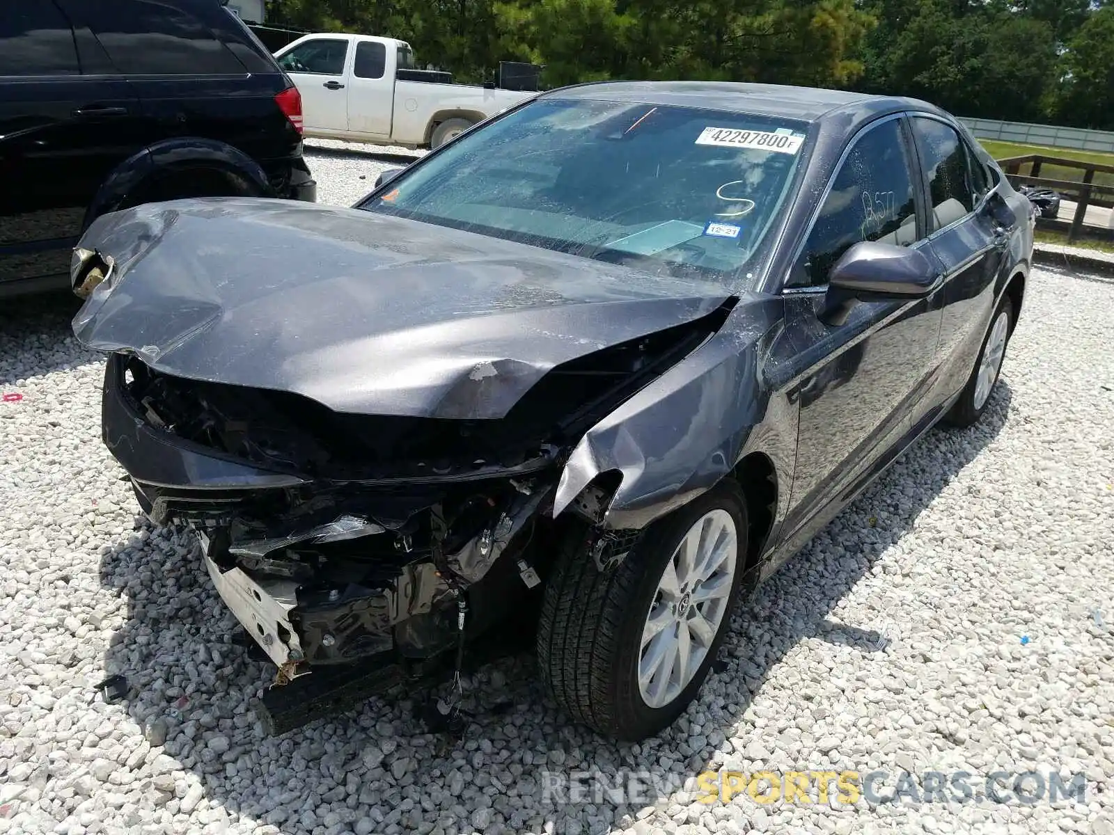 2 Photograph of a damaged car 4T1C11AK2LU865609 TOYOTA CAMRY 2020