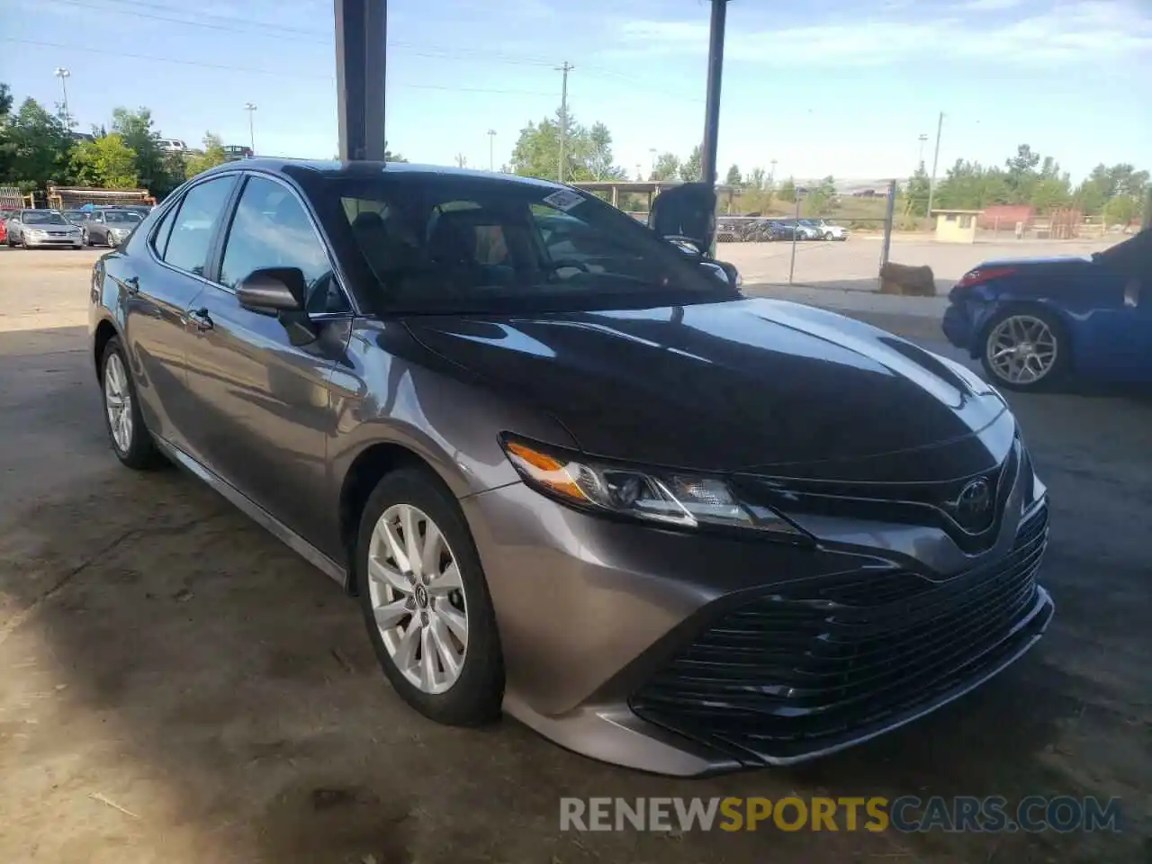 1 Photograph of a damaged car 4T1C11AK2LU868218 TOYOTA CAMRY 2020