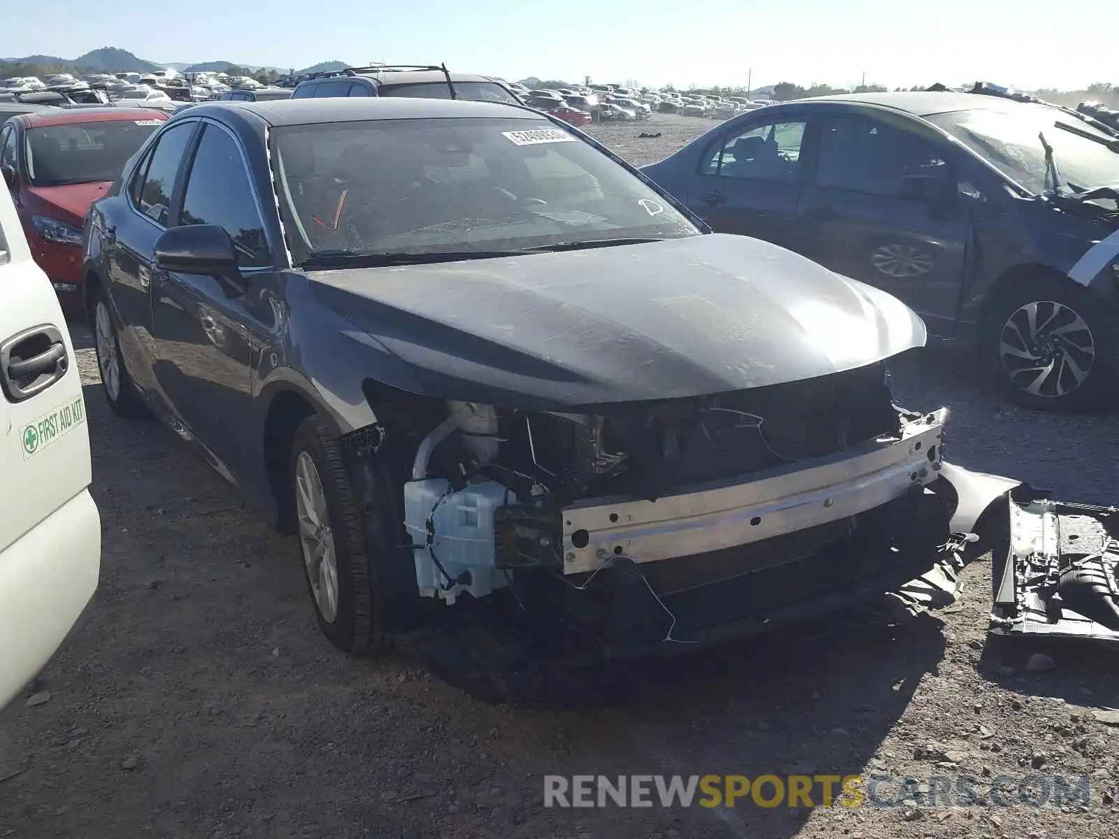 1 Photograph of a damaged car 4T1C11AK2LU871121 TOYOTA CAMRY 2020