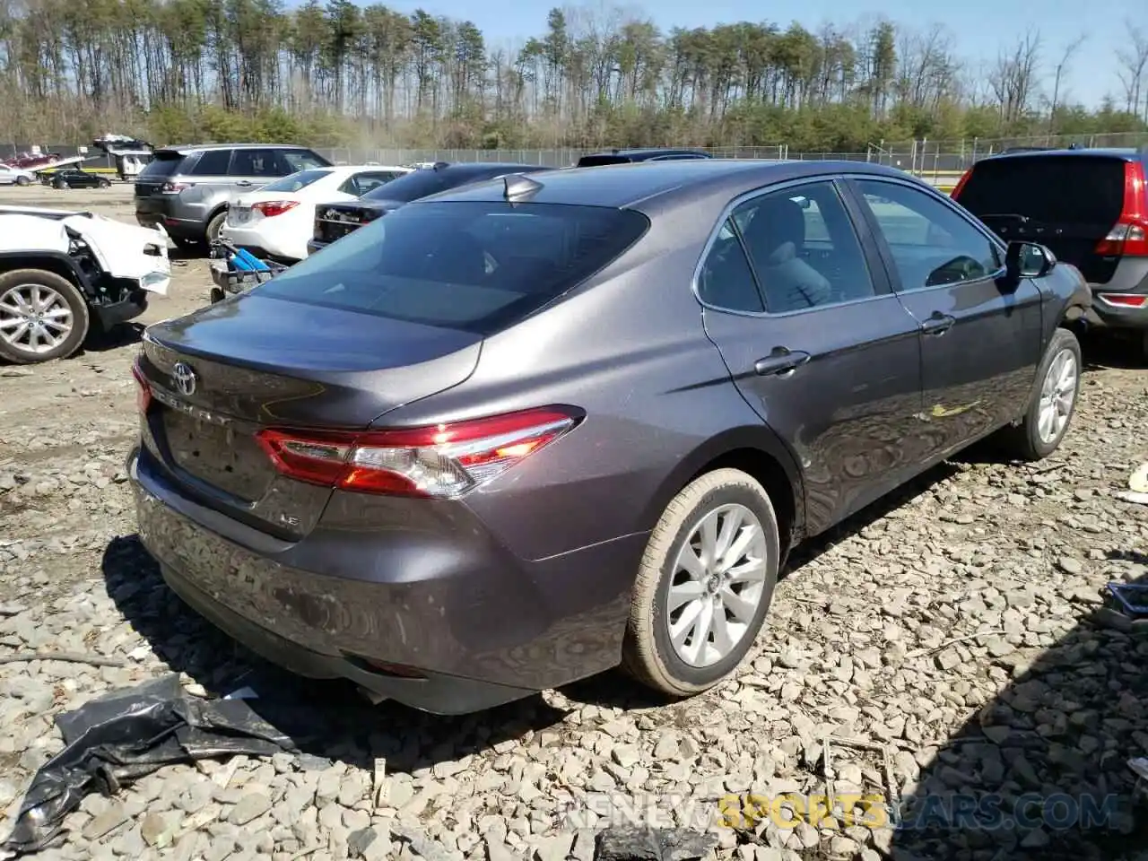 4 Photograph of a damaged car 4T1C11AK2LU873483 TOYOTA CAMRY 2020