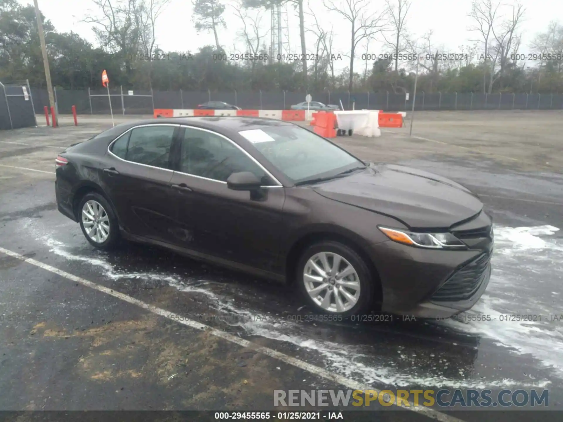 1 Photograph of a damaged car 4T1C11AK2LU873600 TOYOTA CAMRY 2020